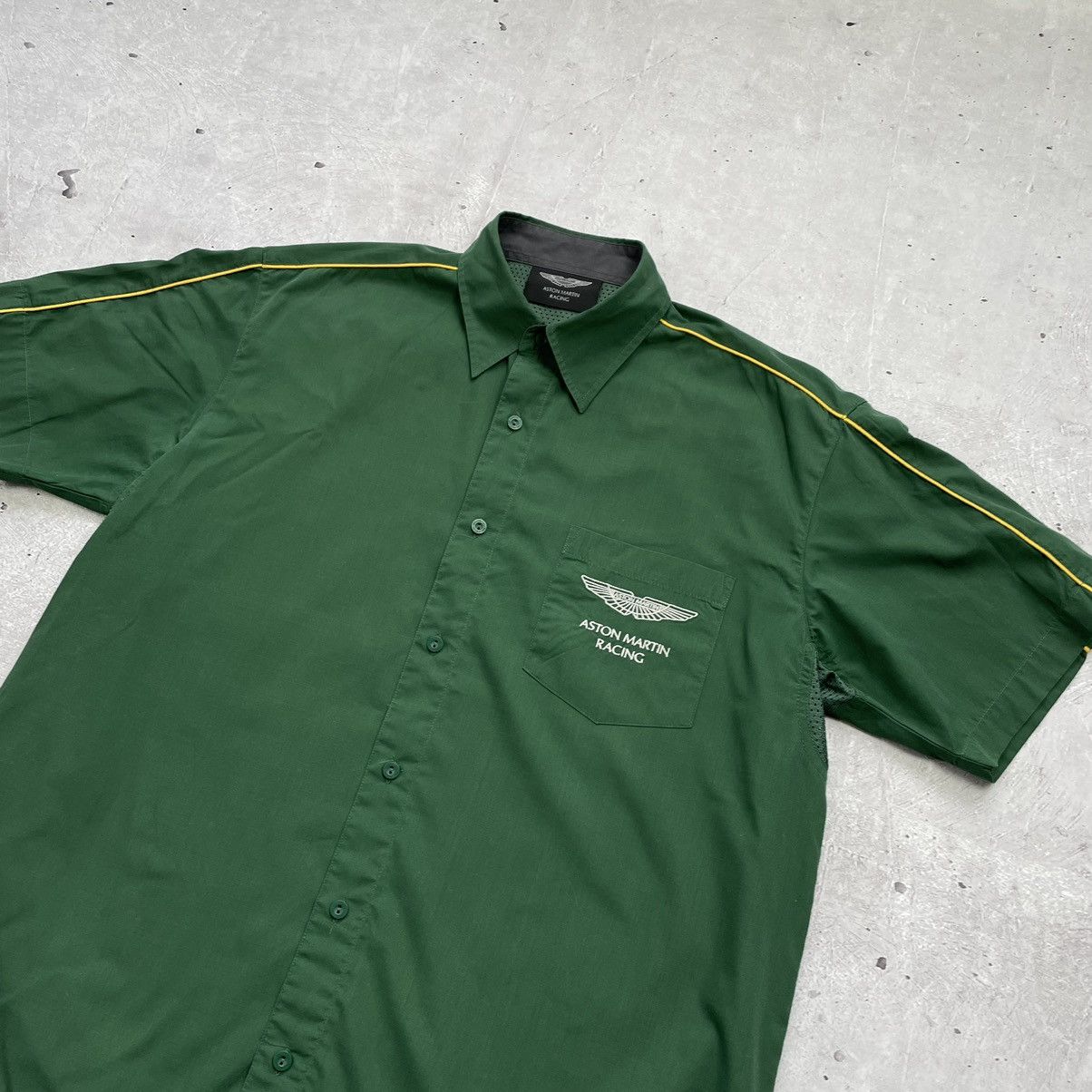 Vintage Vintage Aston Martin shirt formula 1 racing t shirt Size US M / EU 48-50 / 2 - 7 Thumbnail