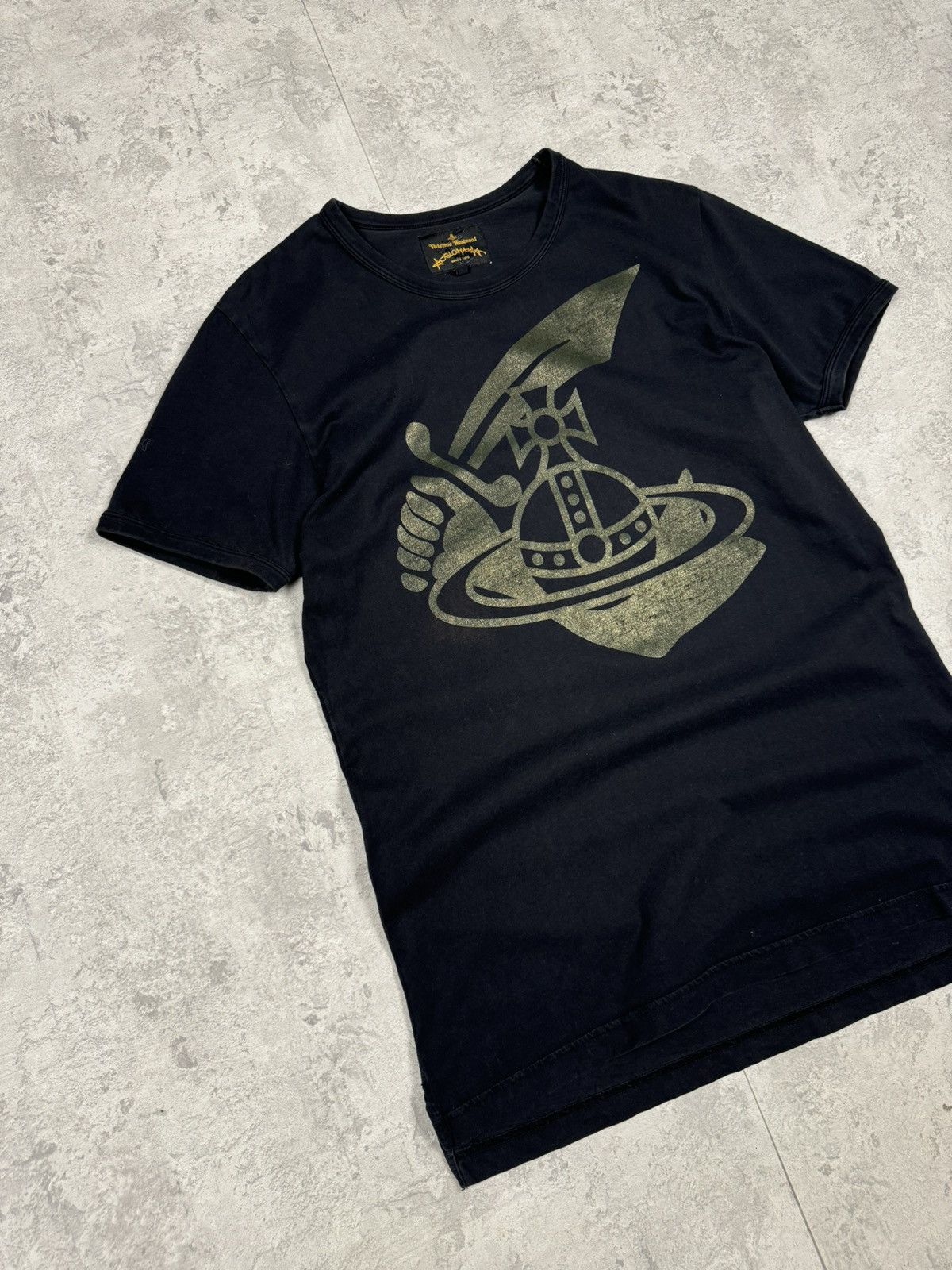 Vivienne Westwood Vivienne Westwood T-Shirt Big Logo Size L Size US L / EU 52-54 / 3 - 2 Thumbnail