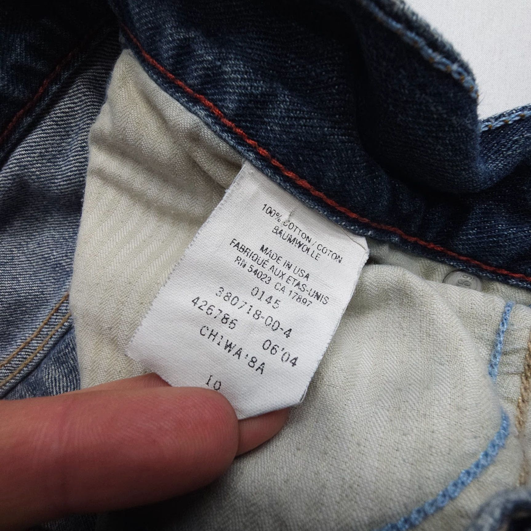 Gap Vintage GAP Buckle Back Crop Jeans Size 10 Dark Wash Mid Rise USA Button Fly Jeans Womens 90s Theme Blue Denim Cotton 5-Pocket Regular Inseam 24 Size 32" / US 10 / IT 46 - 5 Thumbnail