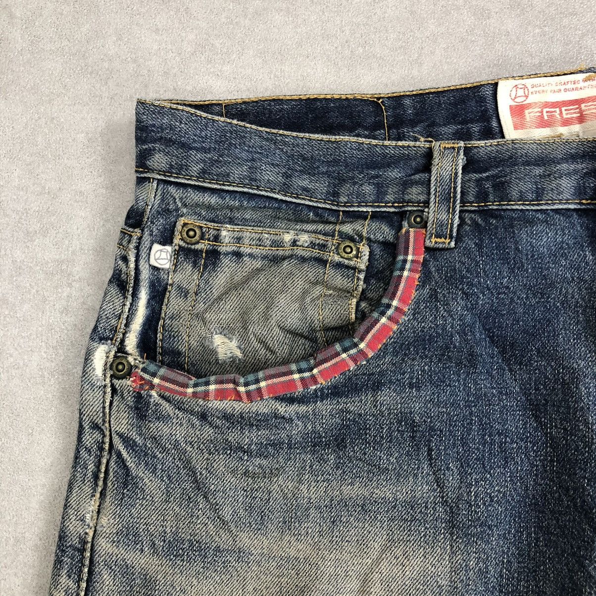 If Six Was Nine × Le Grande Bleu (L.G.B.) 🇺🇸 2000s Fresyjive Distressed Punk Custom Rework Jeans Y2K Size US 34 / EU 50 - 9 Thumbnail