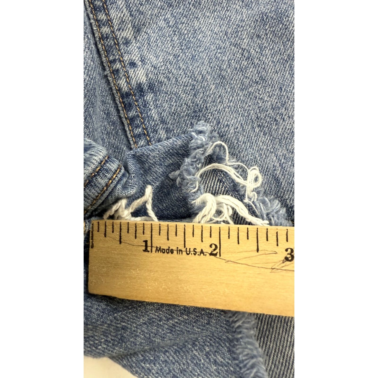 Zara Zara Shorts Womens 8 Blue Denim Distressed Frayed Hem High Rise Vintage Style Size 30" / US 8 / IT 44 - 5 Thumbnail