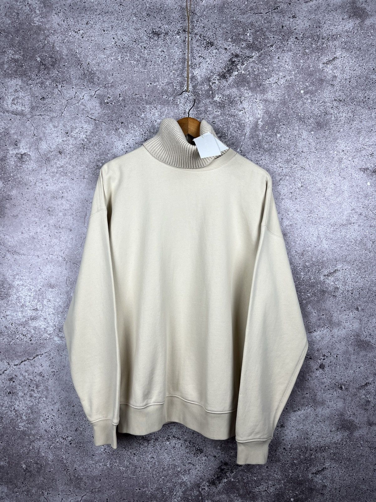 Helmut Lang Helmut Lang Sweater Turtle Neck Sweatshirt Size S / US 4 / IT 40 - 1 Thumbnail