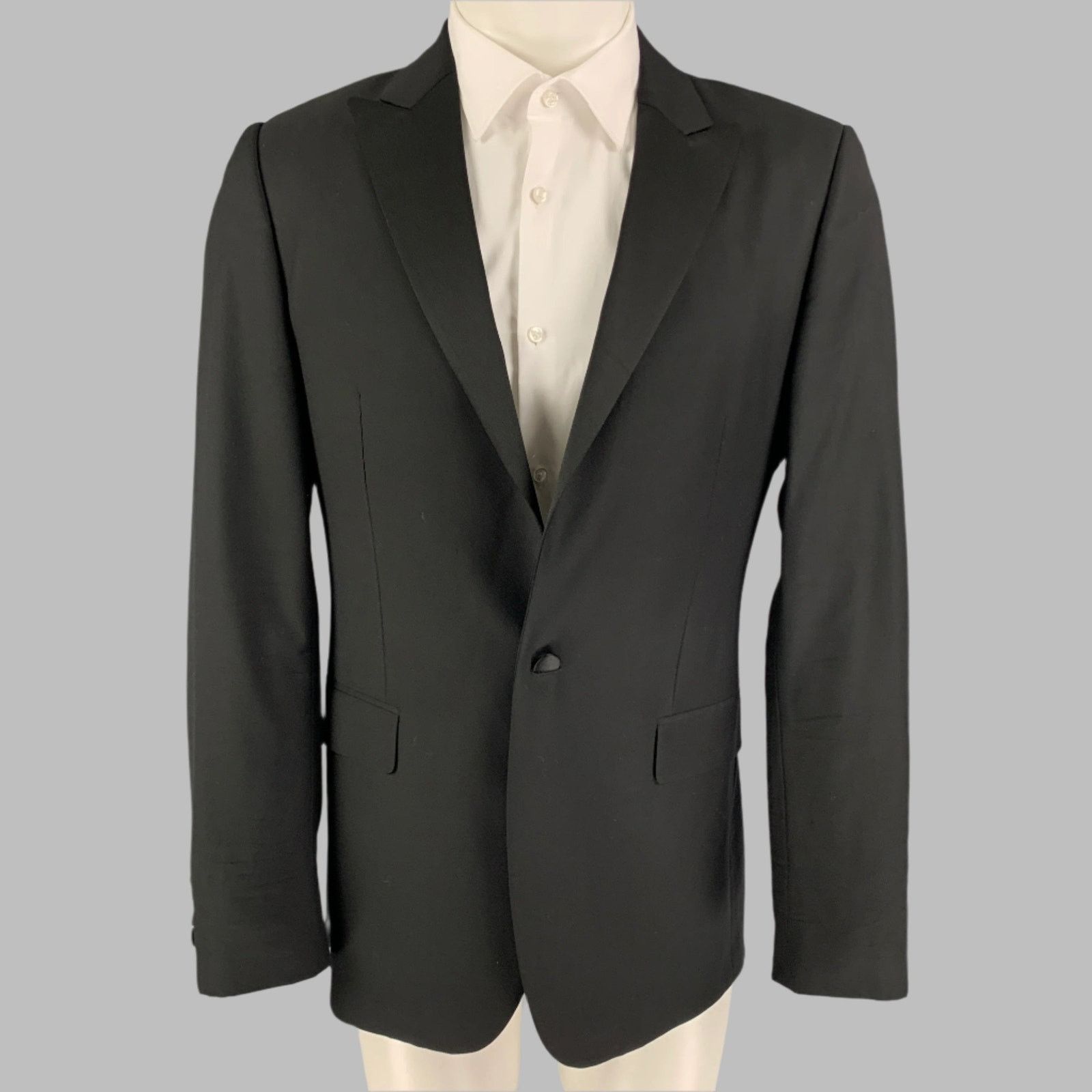 Calvin Klein Size 38 Black Wool Peak Lapel Sport Coat Size 38R - 1 Thumbnail