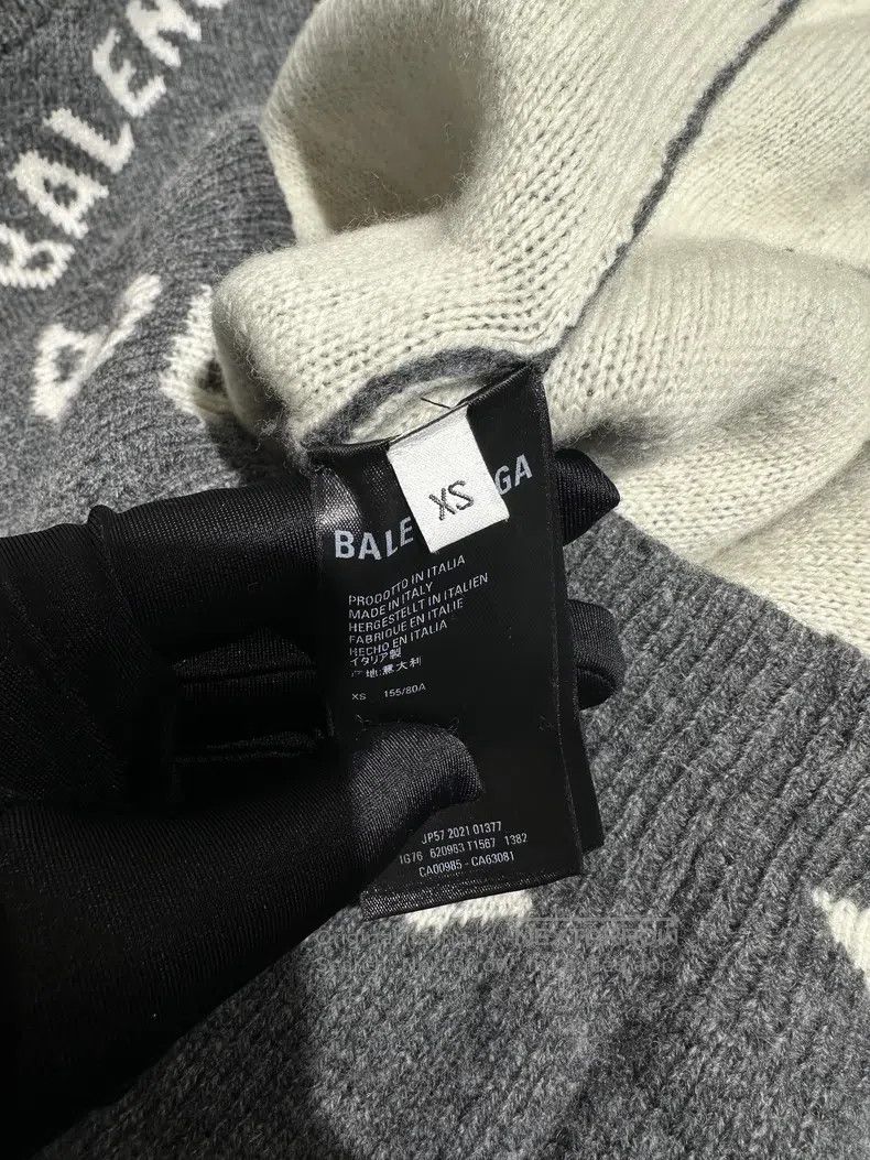 Balenciaga Balenciaga Grey White Bullet Train Letter Logo Knit Sweate Size US XS / EU 42 / 0 - 3 Thumbnail