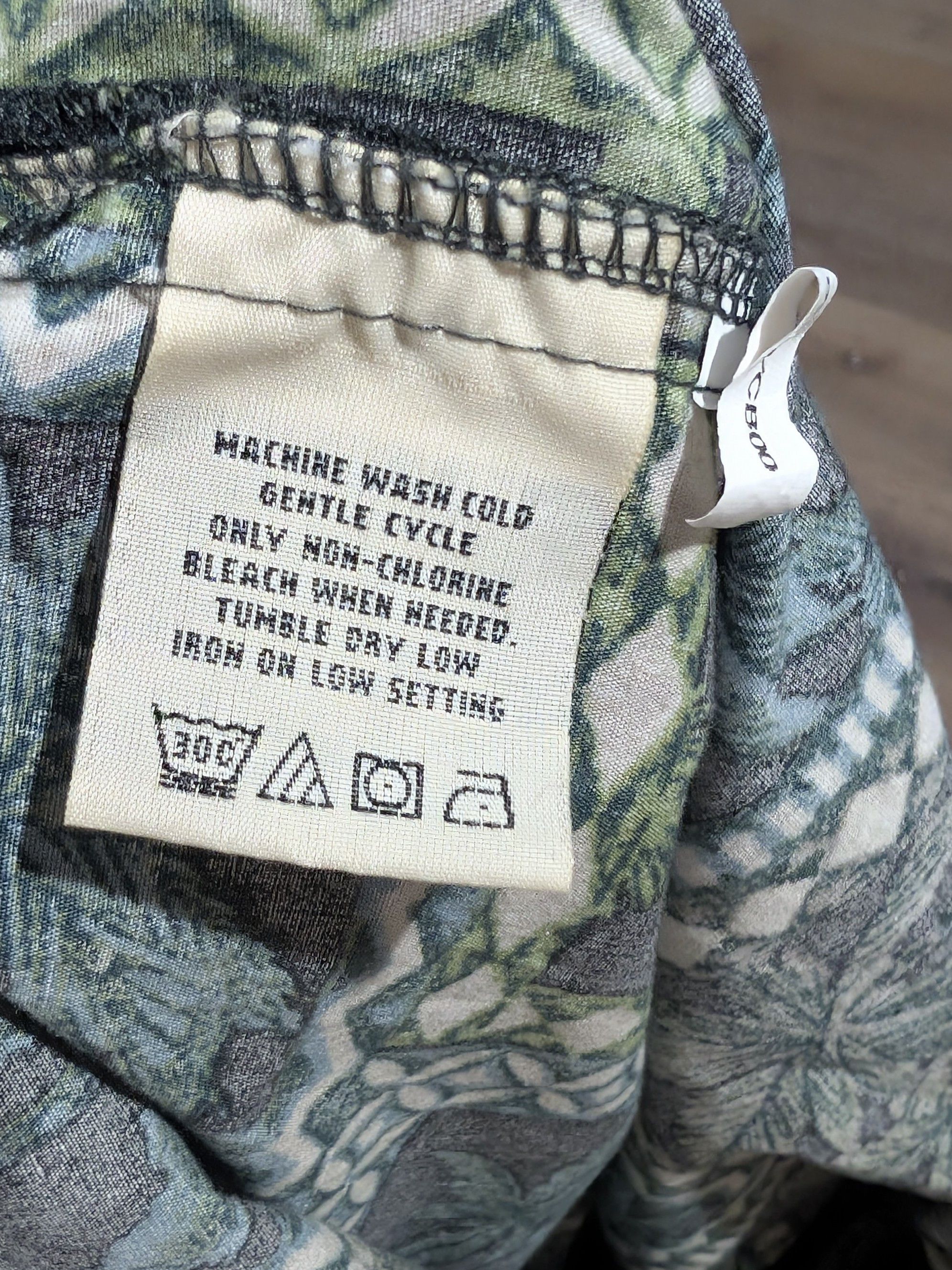 Other Vintage Cooke Street palm trees Hawaiian shirt - SIZE M Size US M / EU 48-50 / 2 - 5 Thumbnail