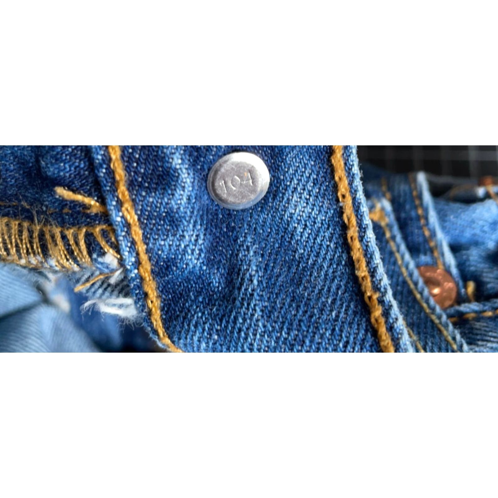 Levi's Y2K Levi's 501 Jeans Men's 32 x 30 Blue Denim Button Fly Straight Leg Vintage 90s Size US 32 / EU 48 - 4 Thumbnail