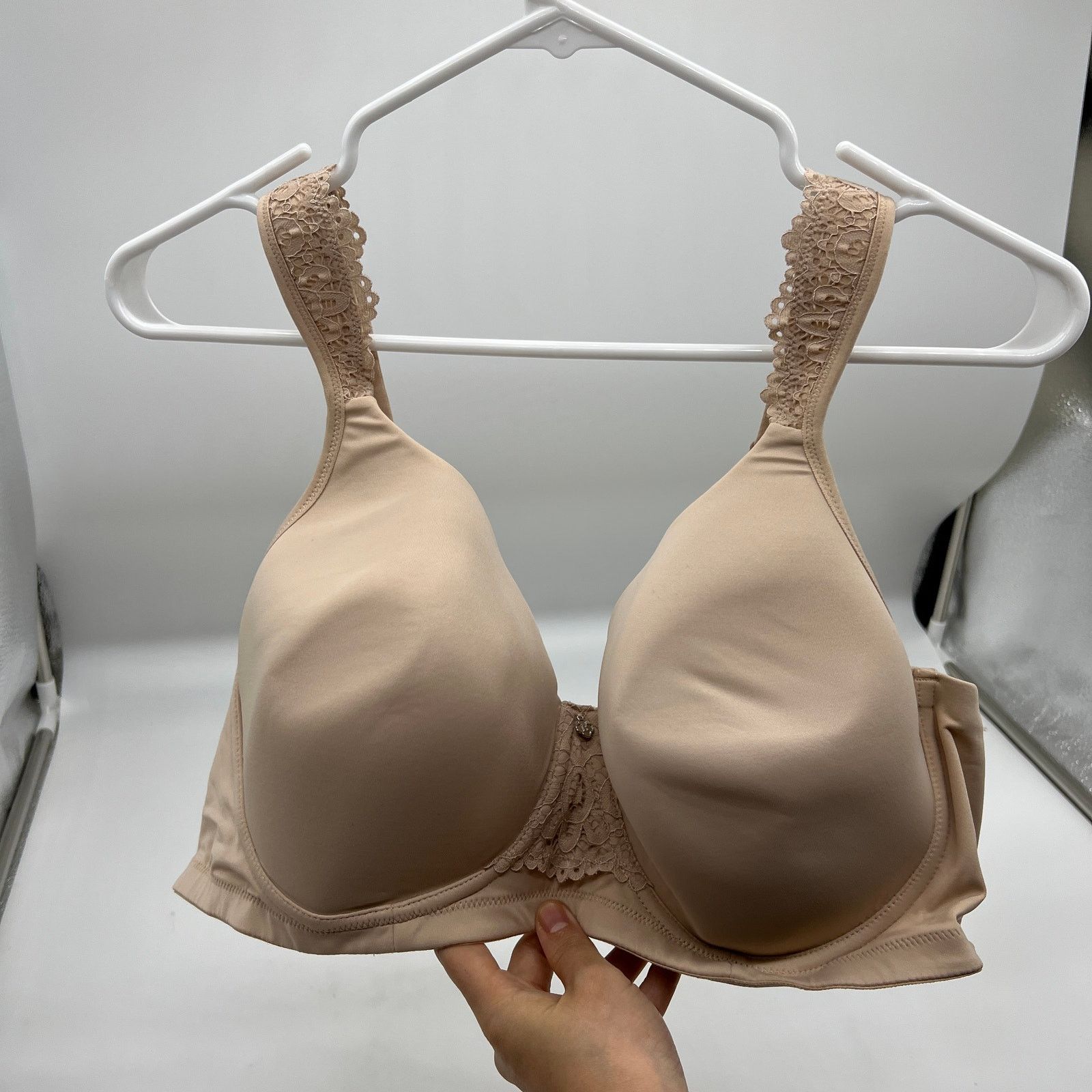 Other Breezies Luxe Lace Wirefree T-Shirt Bra Sunbeige 44 C Size M / US 6-8 / IT 42-44 - 1 Thumbnail