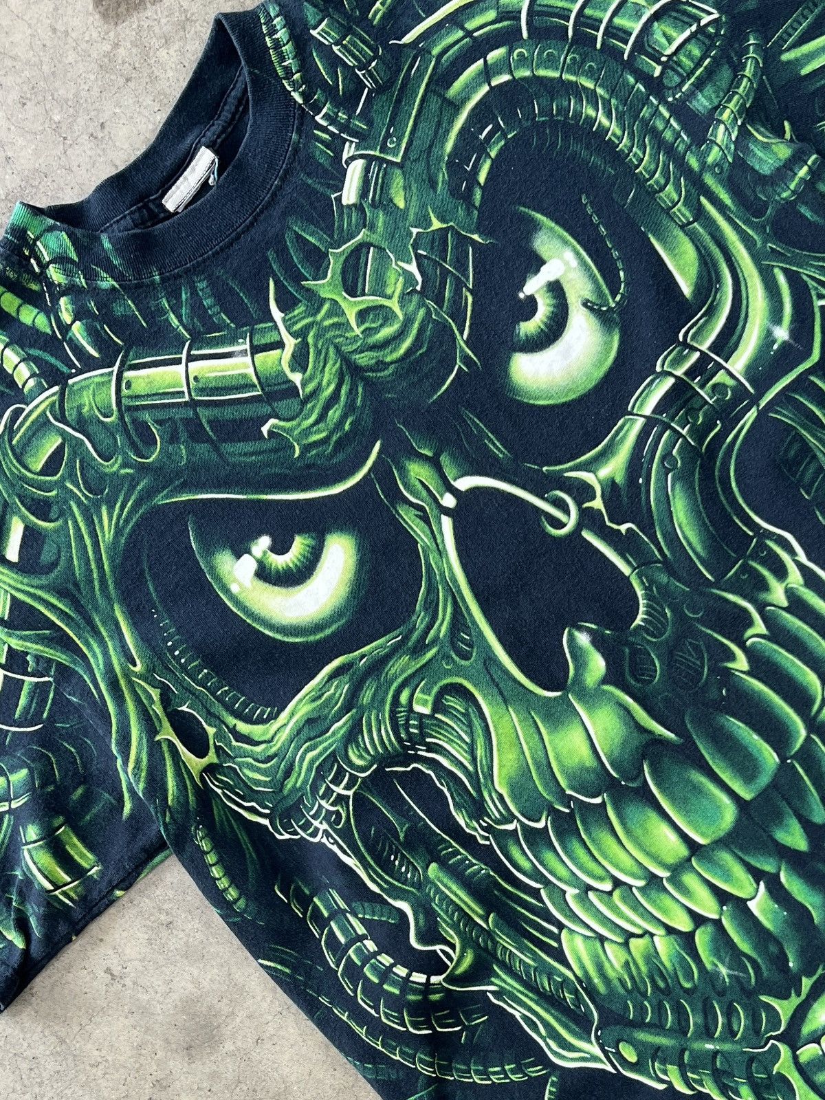 Vintage Vintage 90 Terminator Liquid Blue Skull Tee Large Size US L / EU 52-54 / 3 - 1 Thumbnail