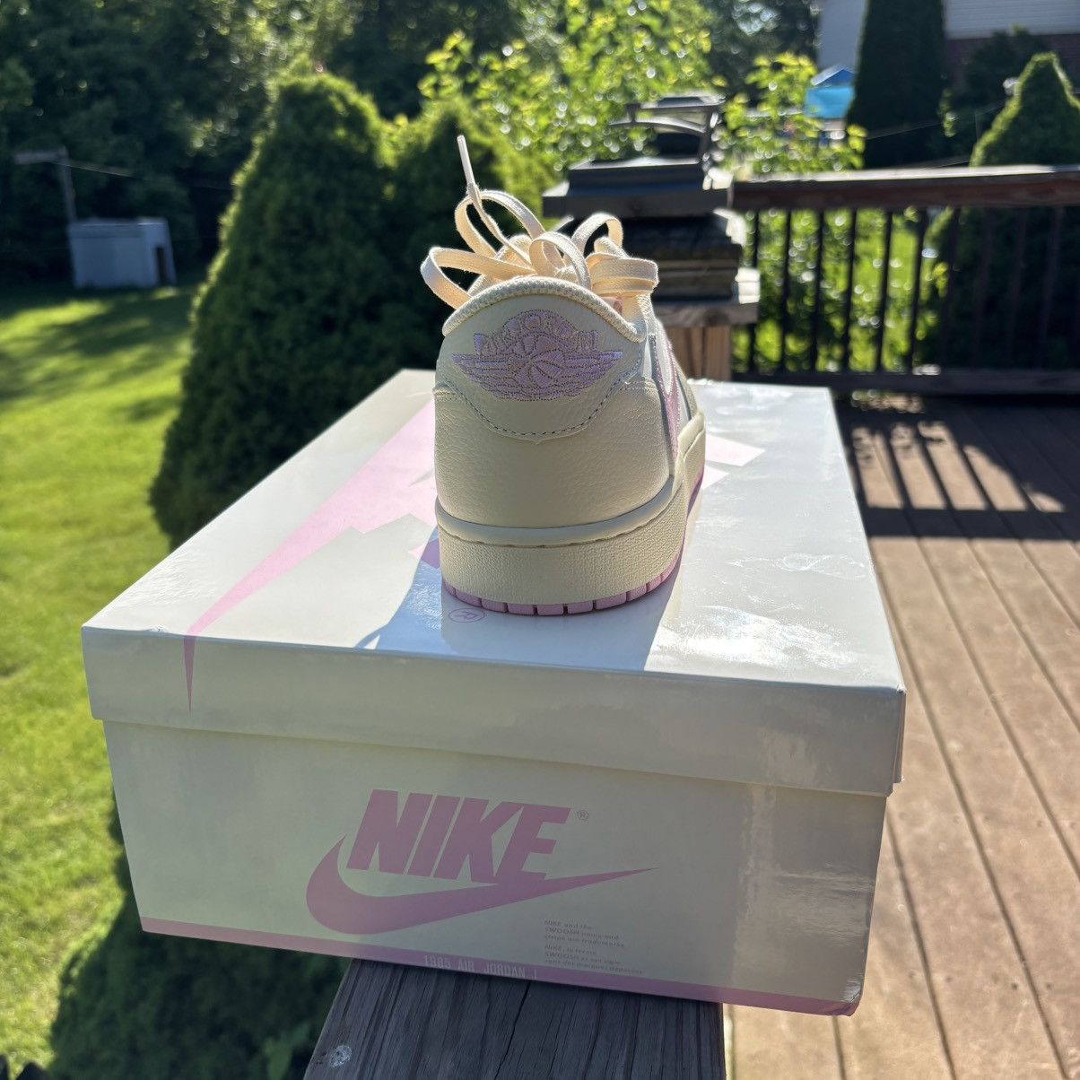 Jordan Brand × Travis Scott Travis Scott Retro Jordan 1 low Size US 12.5 / EU 45-46 - 5 Thumbnail