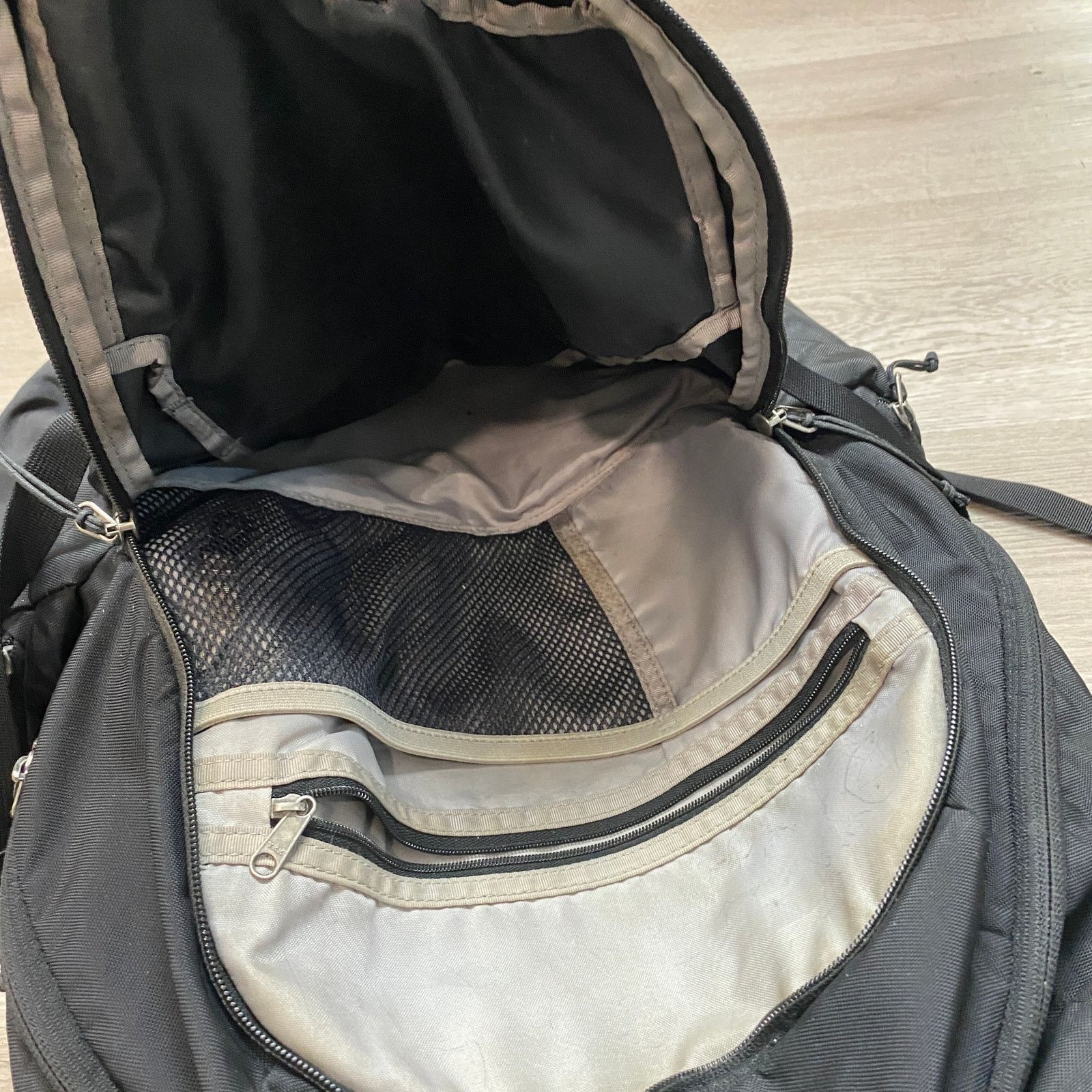 Patagonia Patagonia Paxat Pack 32L Backpack Daypack Outdoor Hiking Size ONE SIZE - 7 Thumbnail