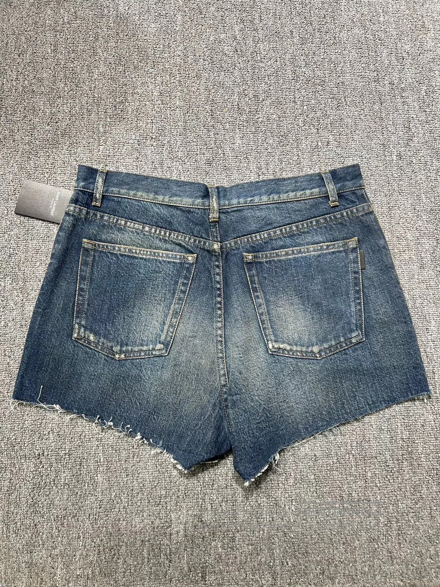 Saint Laurent Paris Saint Laurent Denim Shorts. Size 27" / US 4 / IT 40 - 4 Thumbnail