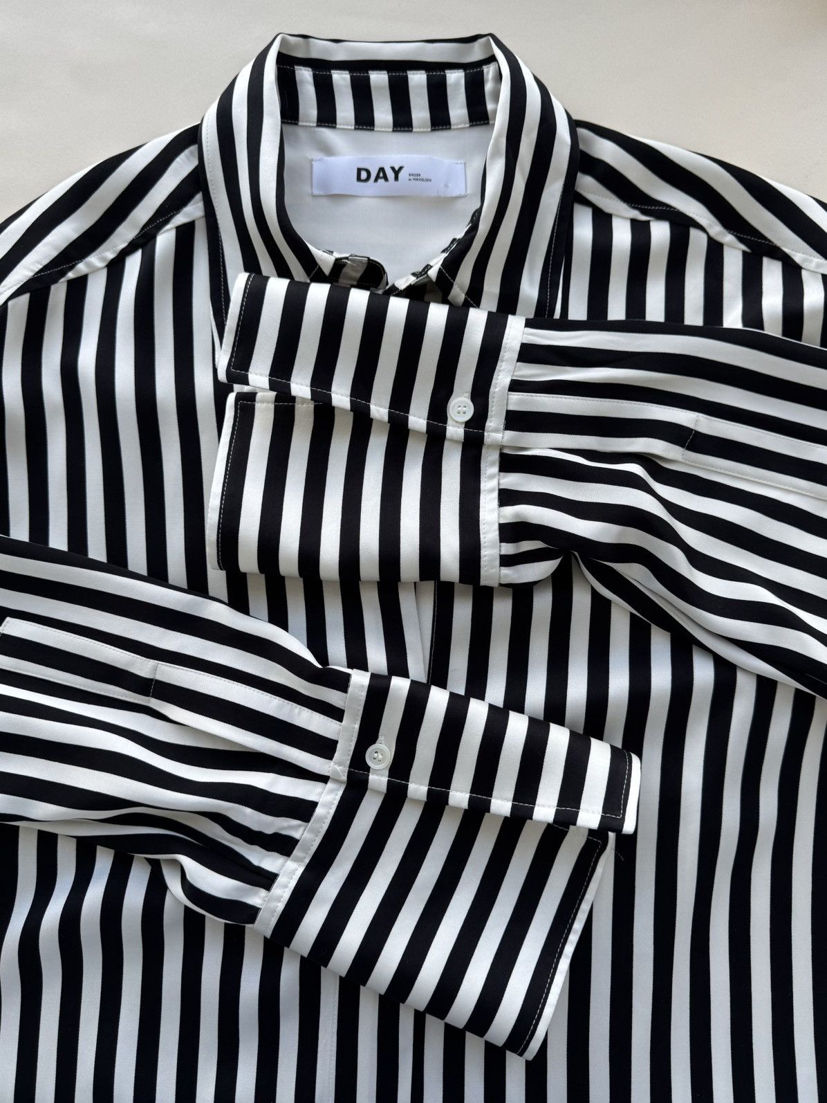 Other DAY Birger et Mikkelsen lea fluid stripe shirt black/white Size M / US 6-8 / IT 42-44 - 9 Thumbnail