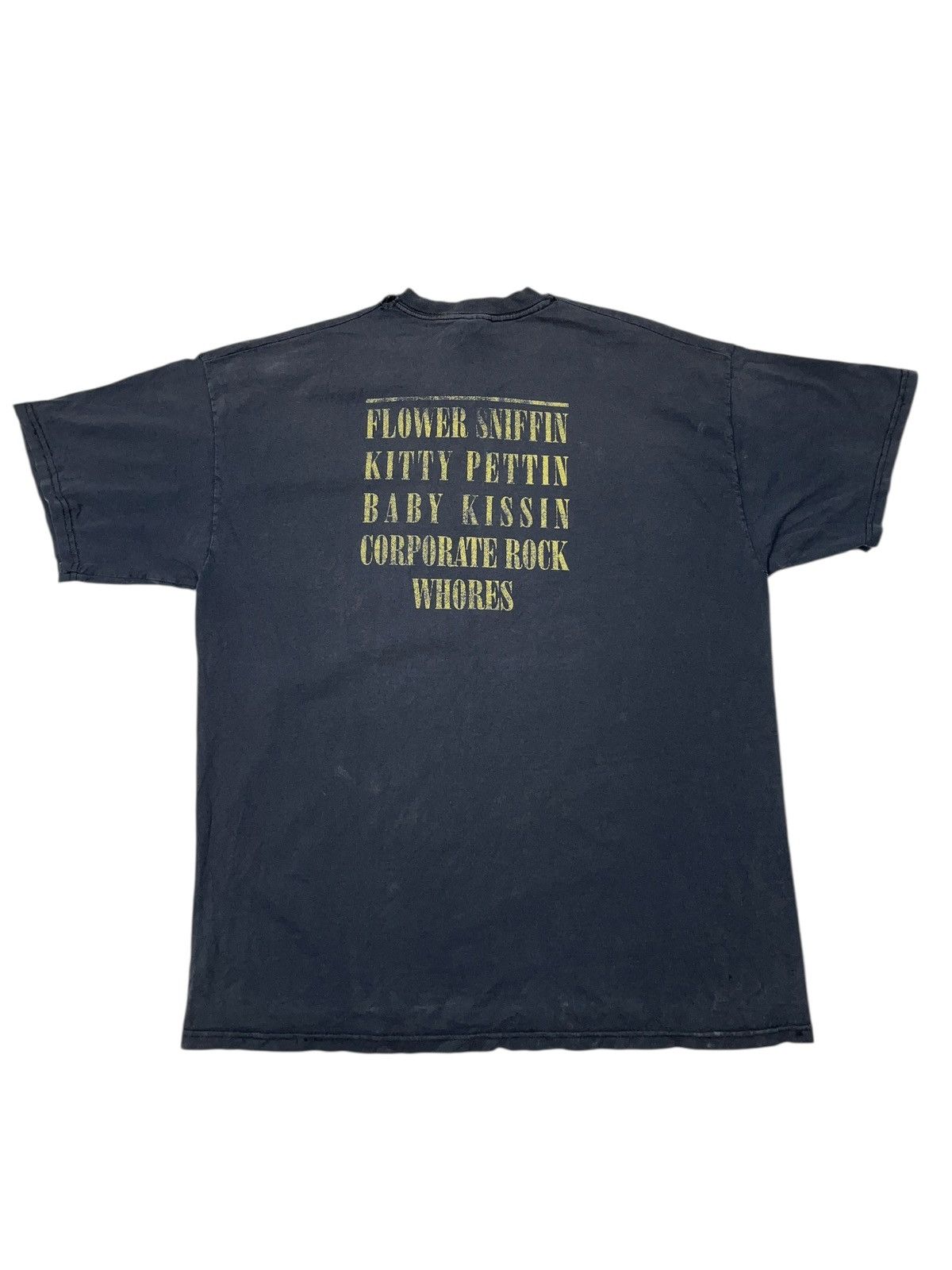 Band Tees Vintage 1992 Nirvana Smiley Face Distressed T-shirt Size US XL / EU 56 / 4 - 2 Thumbnail