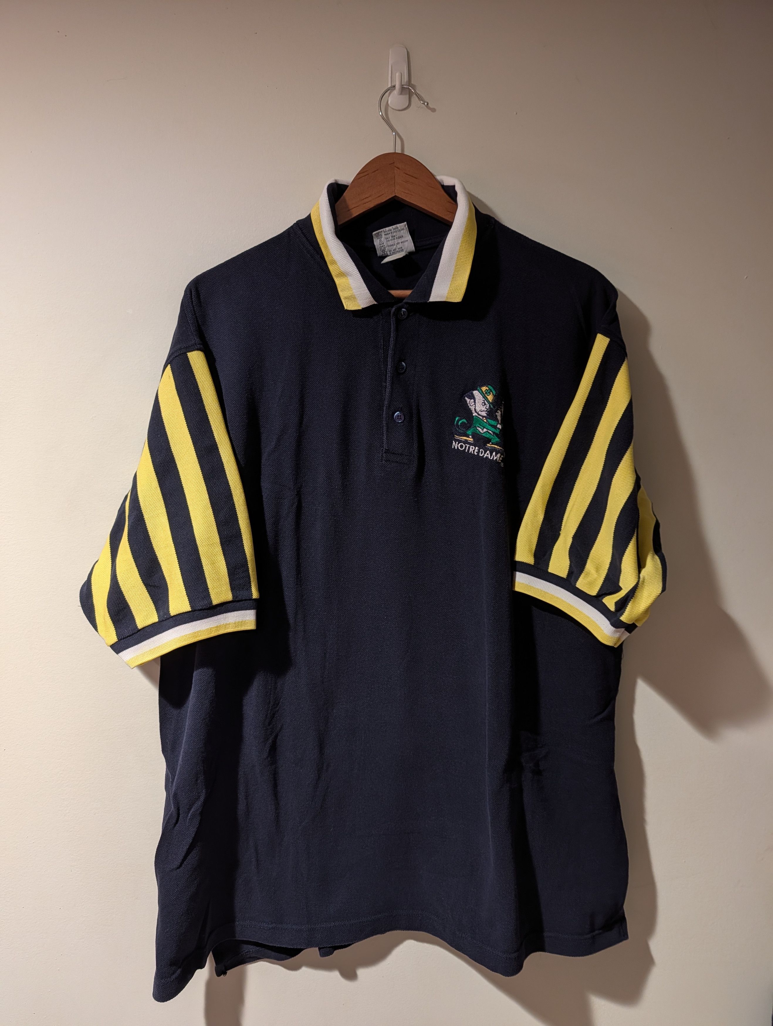 NCAA Vintage Notre Dame Fighting Irish Zubaz Polo Shirt XL Size US XL / EU 56 / 4 - 1 Thumbnail