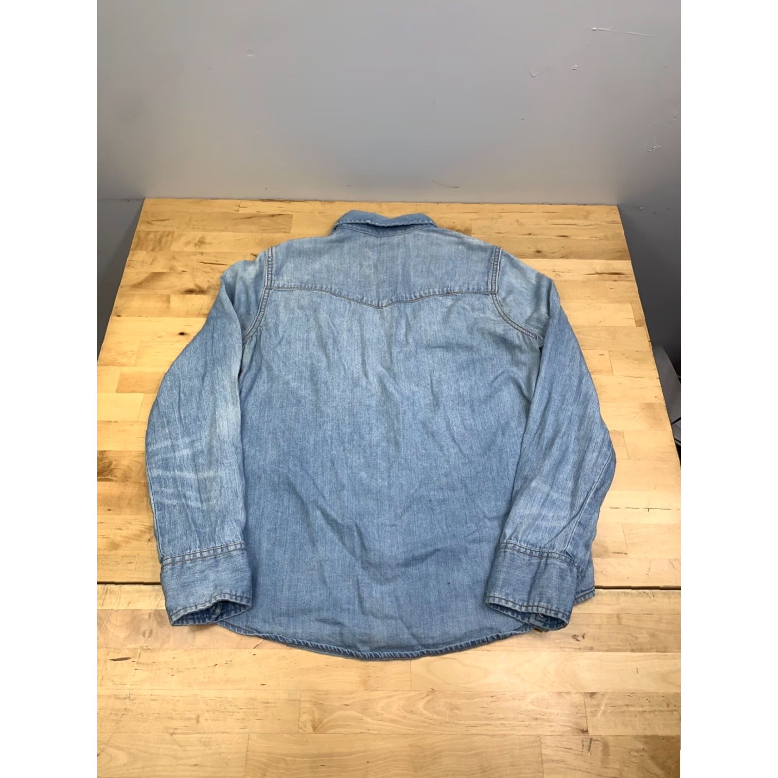 J.Crew J. Crew Shirt Women 4 Blue Indigo Pearl Snap Button-Up Long SleeveCollared Vintage No? Size S / US 4 / IT 40 - 8 Thumbnail