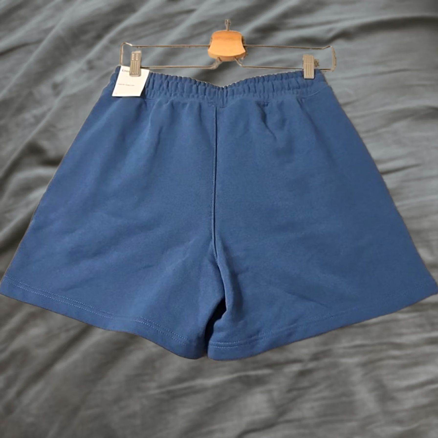 Nike NWT Nike Florida Gators Fleece Shorts Womens Small BLUE Sweat Size Small DQ4611 493 Size 28" / US 6 / IT 42 - 1 Thumbnail
