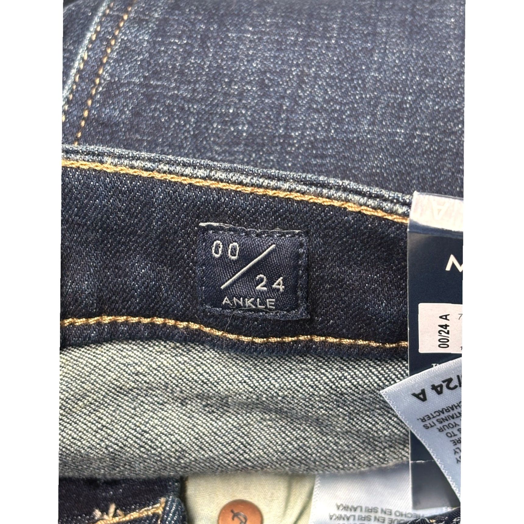 Lucky Brand Lucky Brand Ava Mid Rise Skinny Jeans Dark Wash Womens 00/24 L27 Jeans Beige? (Note: final text removed; please replace with final). Size 42" / US 20 - 6 Thumbnail
