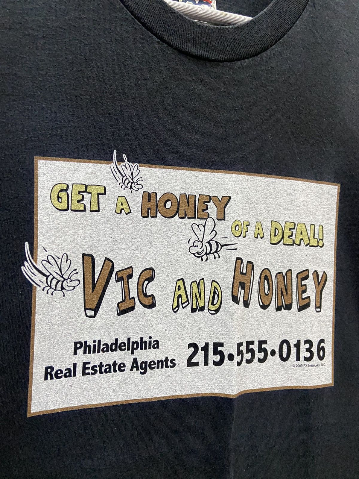 Other HUGH HONEY + VIC VINEGAR 2009 TEE SHIRT Size US L / EU 52-54 / 3 - 4 Thumbnail