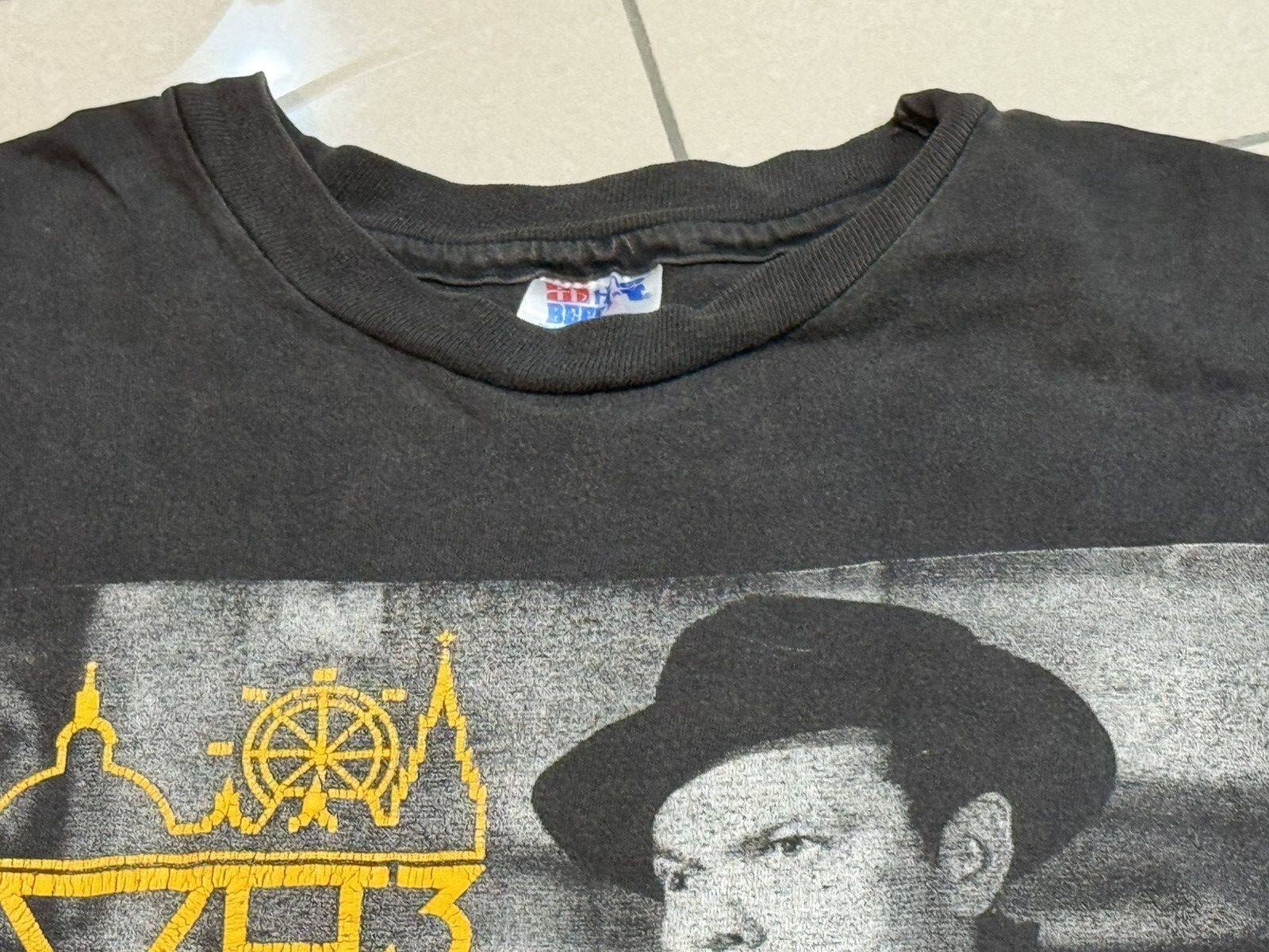 Vintage Vintage 90s Orson Welles The Third Man T Shirt Film Noir Size US XL / EU 56 / 4 - 6 Thumbnail