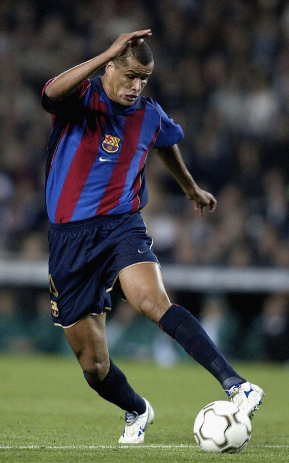 Nike Barcelona 01/02 home shirt Size US M / EU 48-50 / 2 - 8 Thumbnail