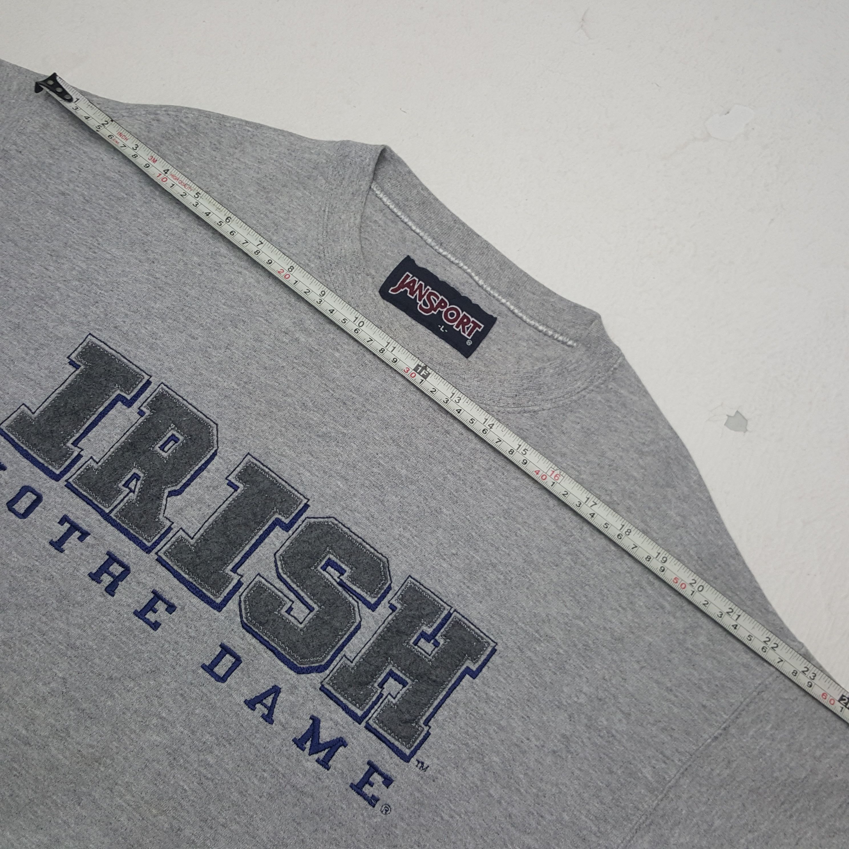 Jansport × NFL × Vintage Vintage Irish Notre Dame American Football Team Sweatshirt Size US L / EU 52-54 / 3 - 5 Thumbnail