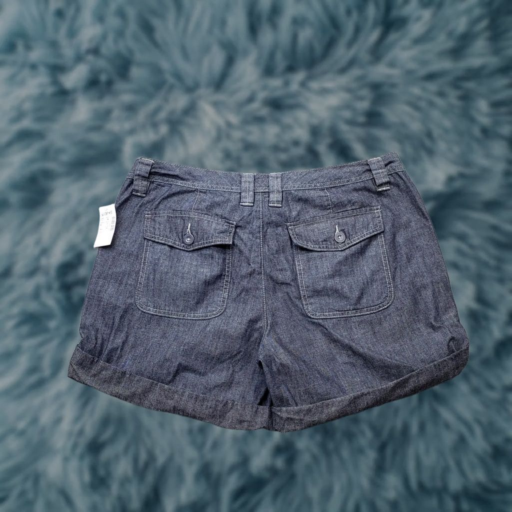 Calvin Klein Calvin Klein Shorts Womens 12 Denim Stretch Flat Front Cuffed 5-Pocket 100% Cotton Blue Size 12 Womens 5-Pocket Denim Shorts Modern Casual Summer 90s? Size 34" / US 12 / IT 48 - 1 Thumbnail