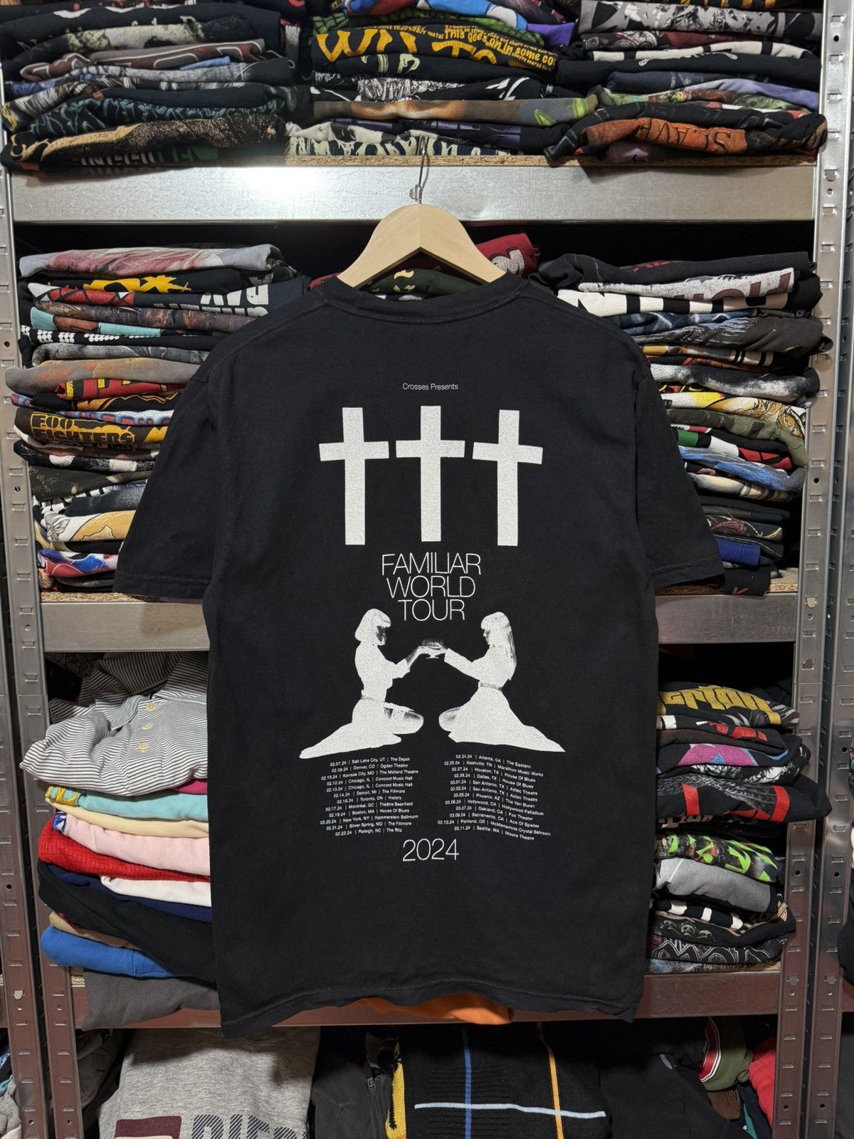 Band Tees × Vintage Vintage Crosses Familiar World Tour 2024 Rock T-Shirt Y2K Size US M / EU 48-50 / 2 - 2 Thumbnail