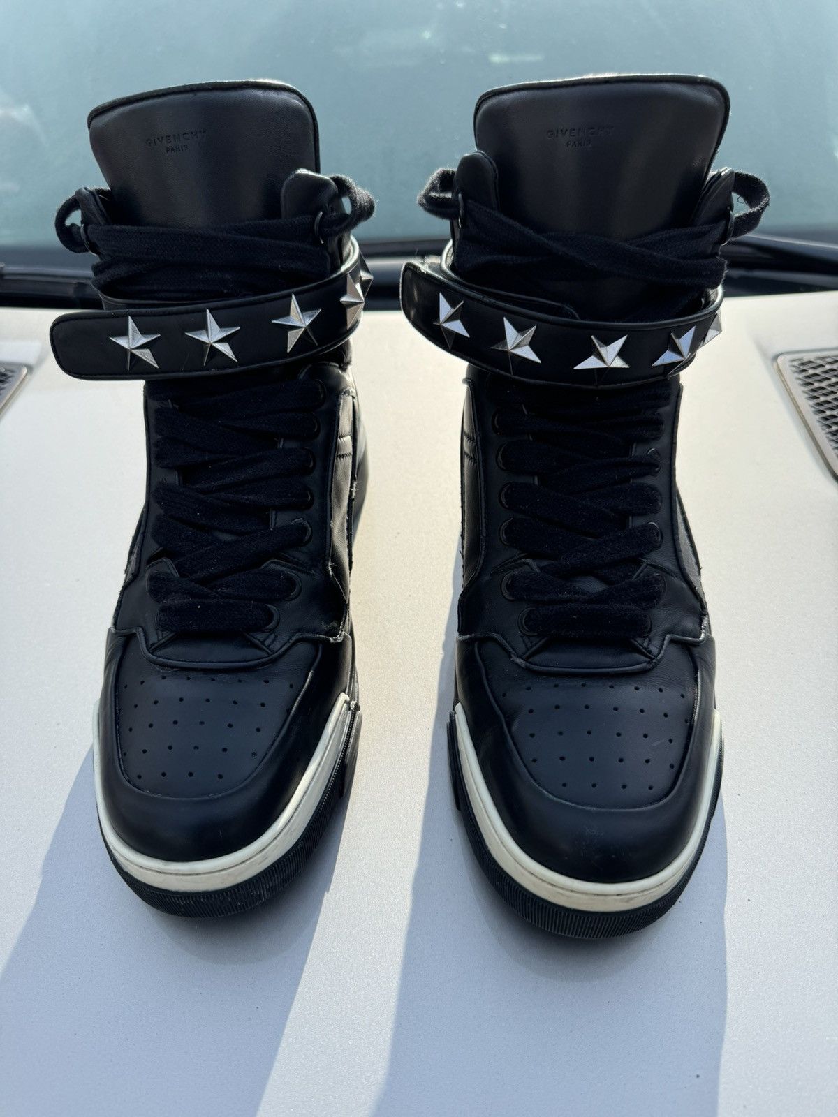 Men's Givenchy Hi Top Sneakers | Grailed