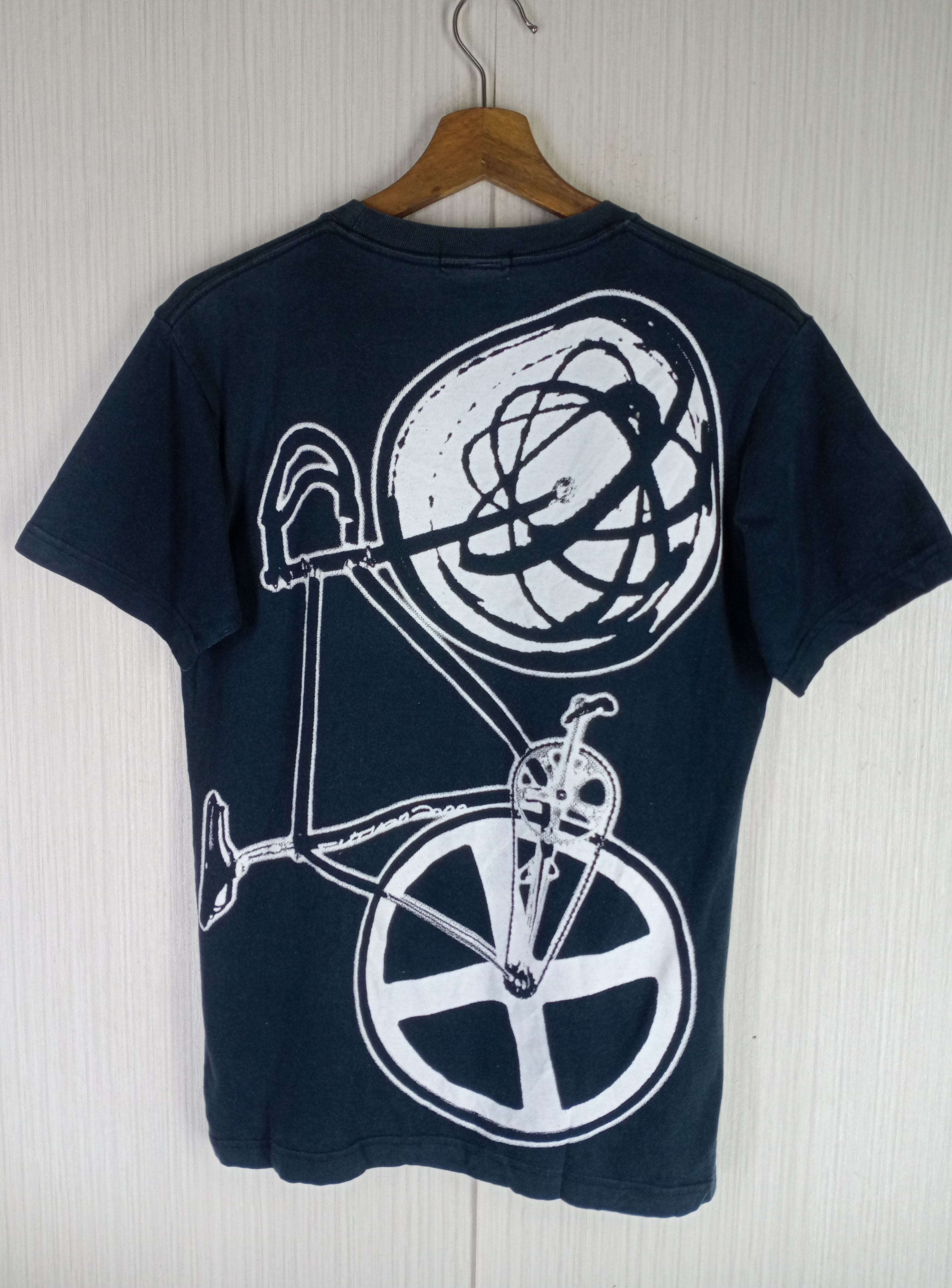 Futura Rare Futura Laboratories Fix Love bike Tshirt Size US M / EU 48-50 / 2 - 1 Thumbnail