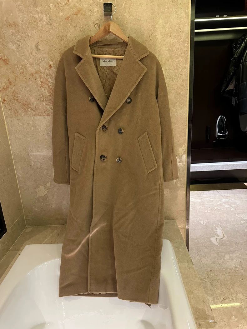 Max Mara Max Mara 101801 Classic Camel Genuine Size L / US 10 / IT 46 - 1 Thumbnail