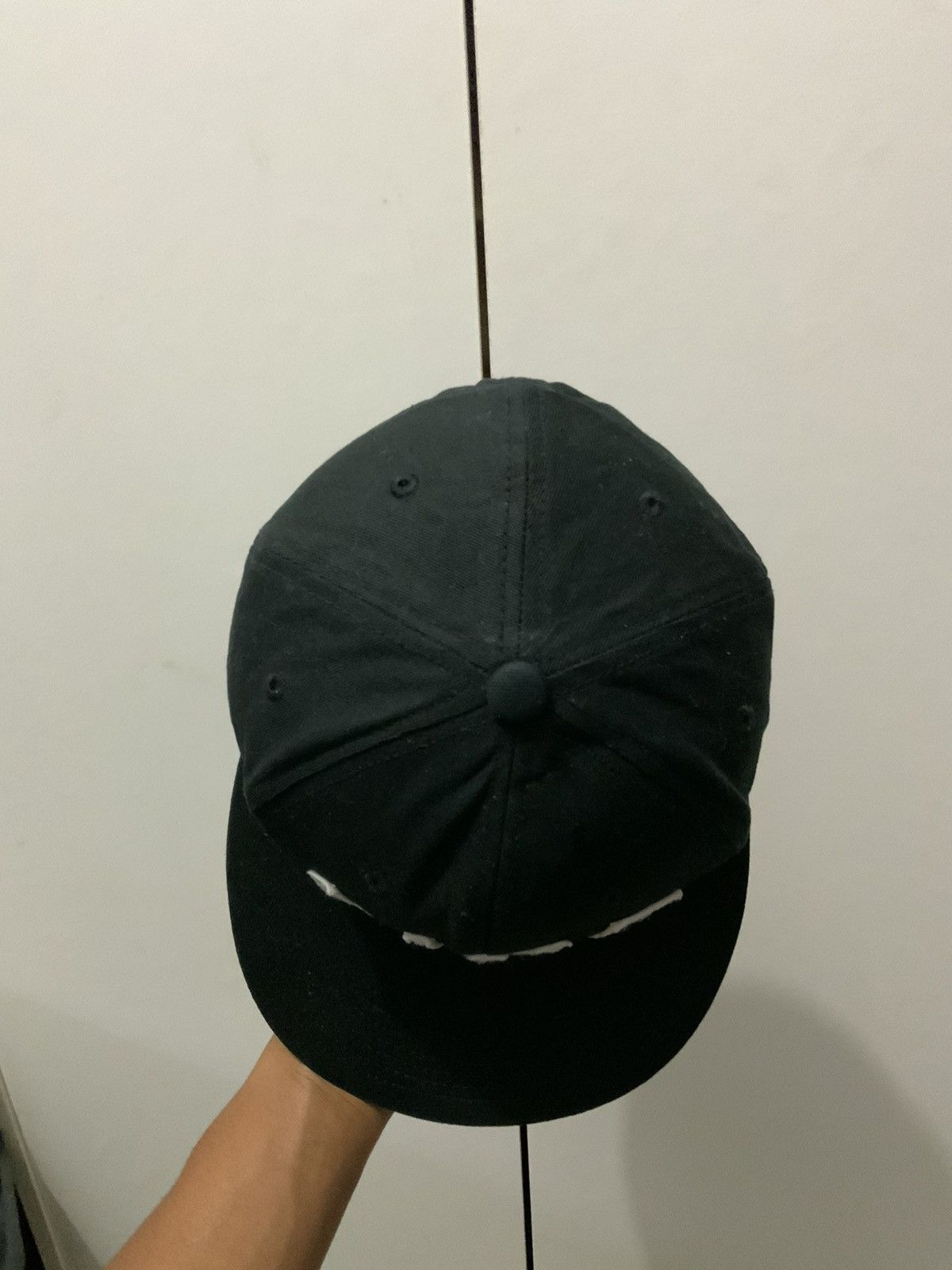 Japanese Brand Like Big Spell Out Black Fitted Hat Size ONE SIZE - 6 Thumbnail