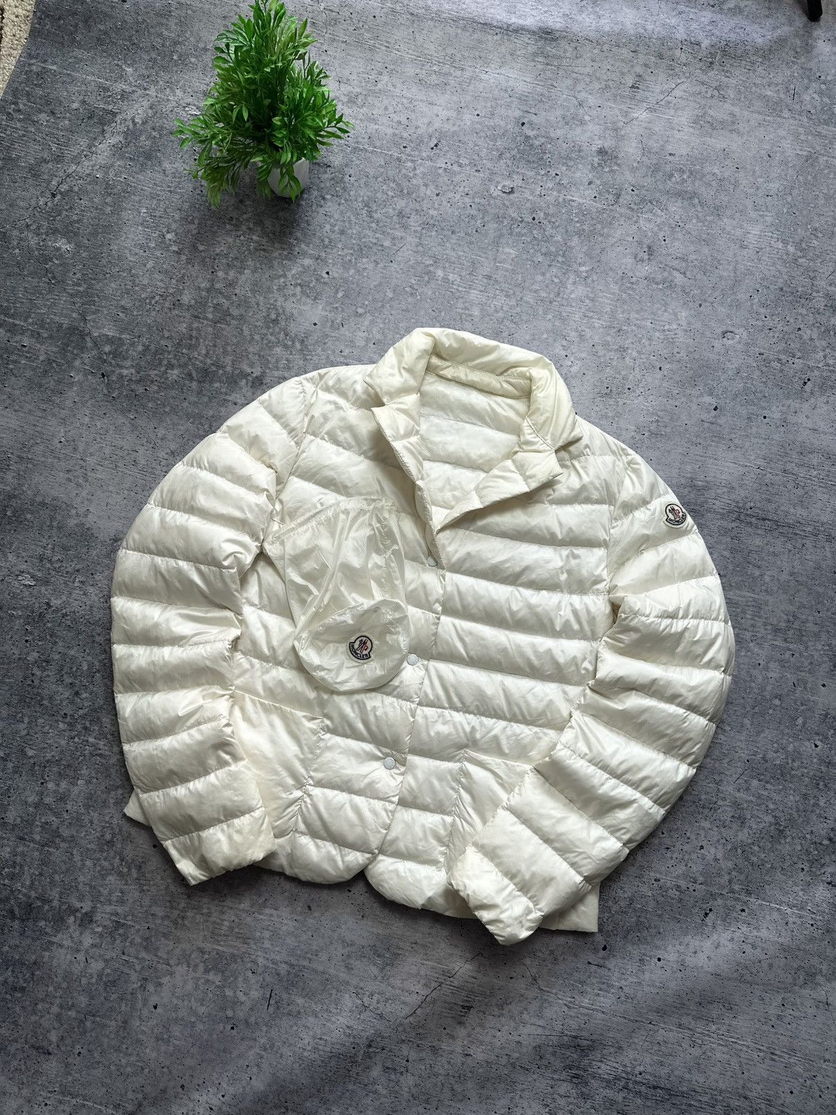 Moncler Vintage Moncler Lisette Giubbotto Down Puffer Winter Jacket Size S / US 4 / IT 40 - 2 Thumbnail