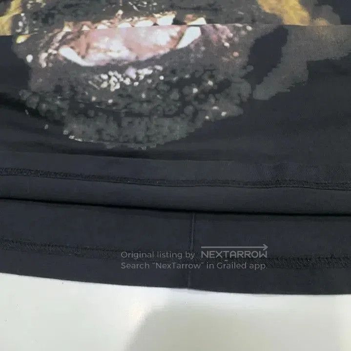 Givenchy Givenchy Graphic Print Short Sleeve T-Shirt. Size US M / EU 48-50 / 2 - 8 Thumbnail