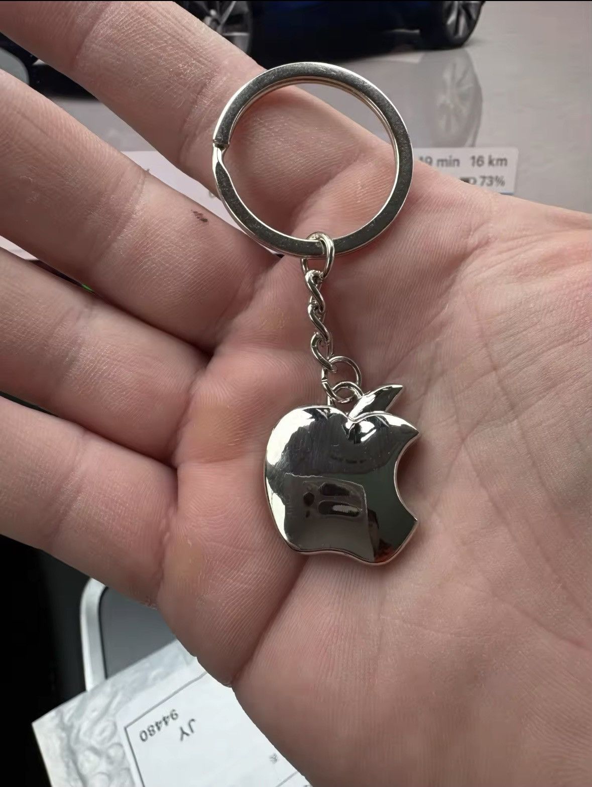 Designer Apple car house keychain pendant Size ONE SIZE - 2 Thumbnail