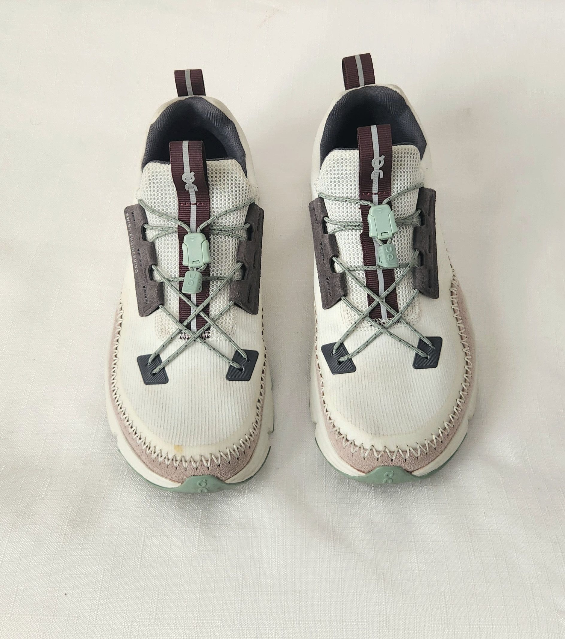 On On Cloud Cloudaway Ice Shoes Women's Size US 7 Hiking Size US 7 / IT 37 - 3 Thumbnail