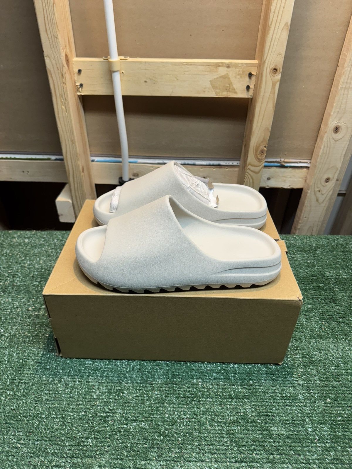 Adidas YZY YS-01 White Size 10 Size US 10 / EU 43 - 7 Thumbnail