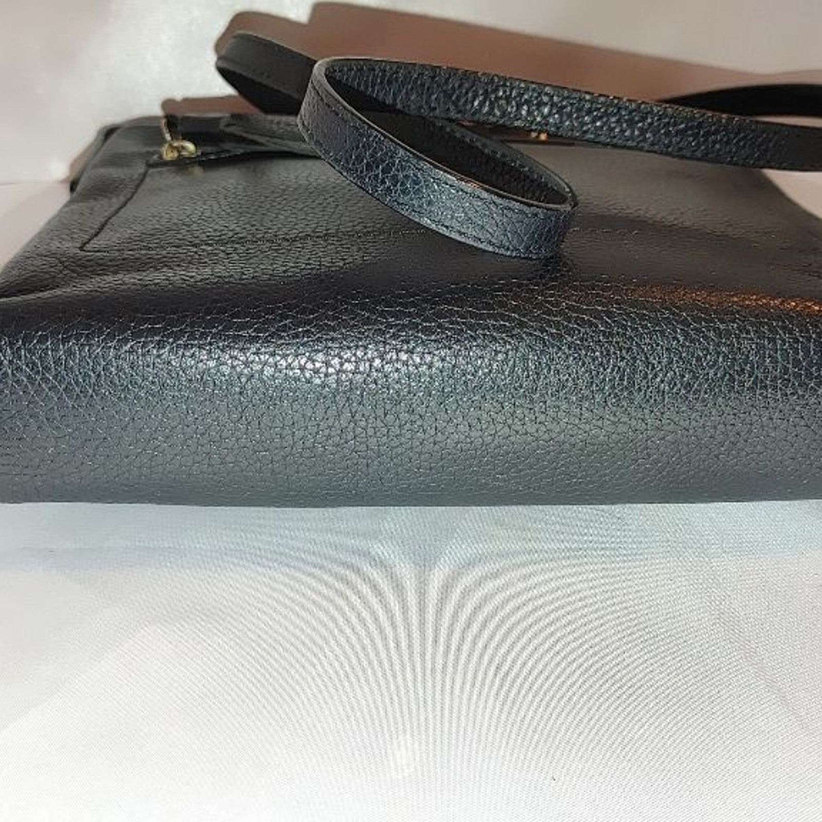 Kate Spade Kate Spade Pebbled Leather Chester Street Dessi Crossbody Size ONE SIZE - 8 Thumbnail