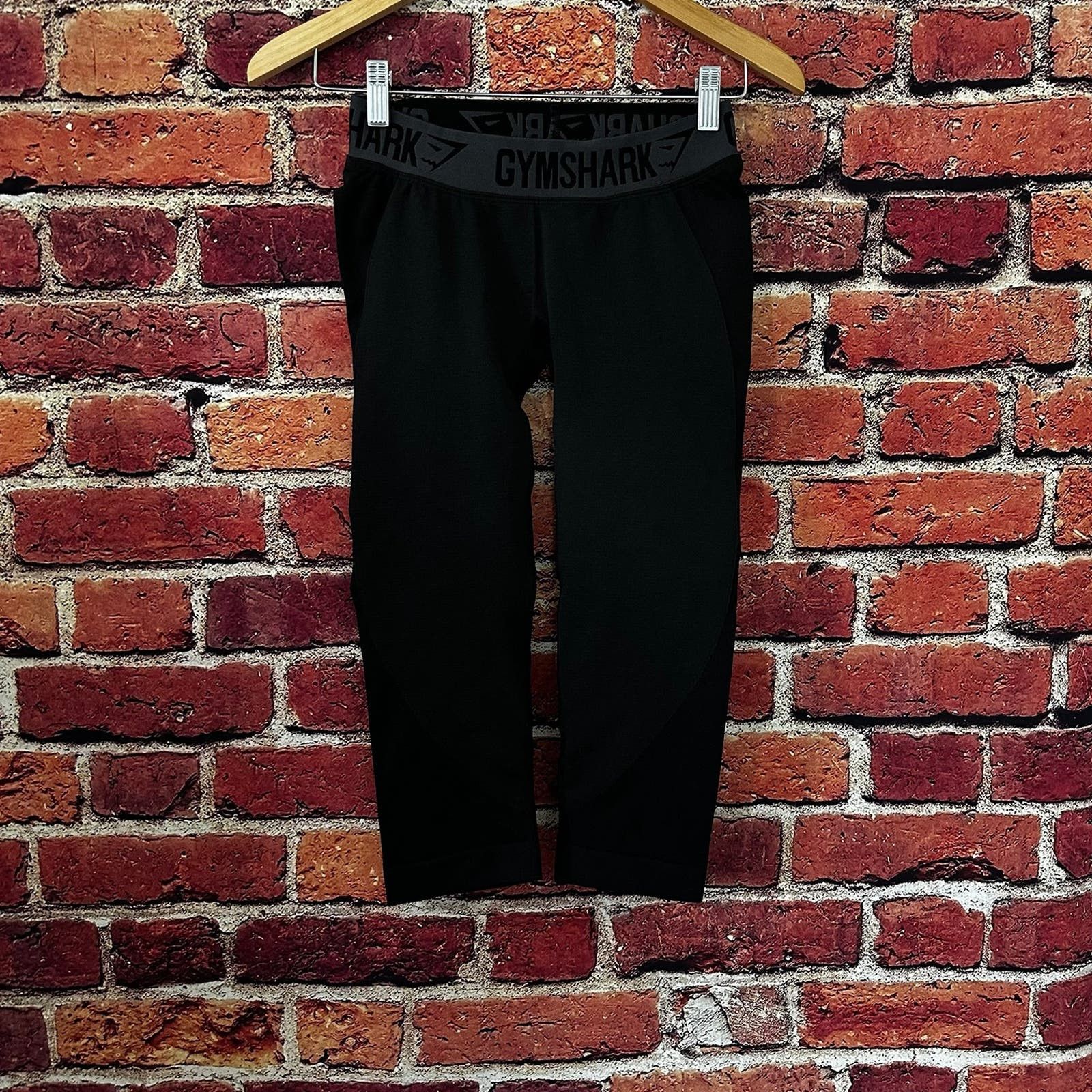 Gymshark Gymshark leggings size small Size 28" / US 6 / IT 42 - 1 Thumbnail