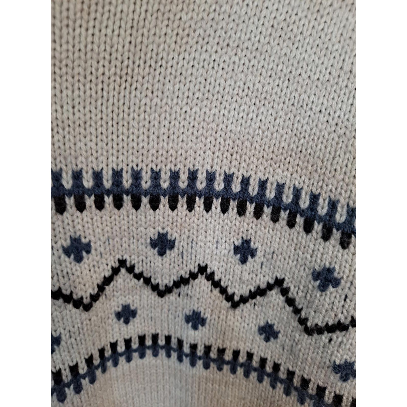 Other St John's Bay V Neck Sweater With Black and Blue Design Size Size US M / EU 48-50 / 2 - 2 Thumbnail