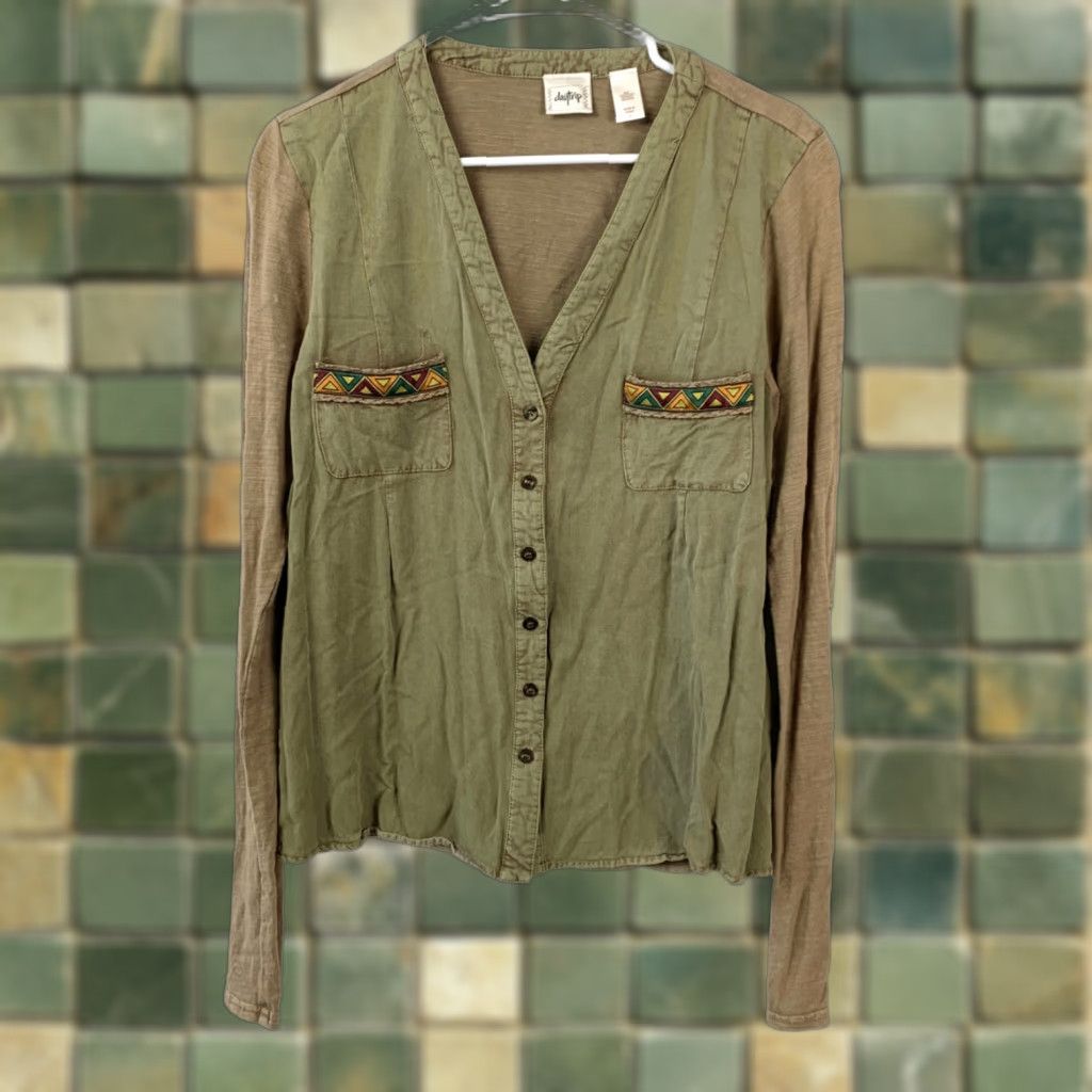 Vintage VINTAGE Y2K Daytrip Boho-Chic Shirt Womens L Olive Green Long Sleeve Utility Bella Swan Size L / US 10 / IT 46 - 1 Thumbnail