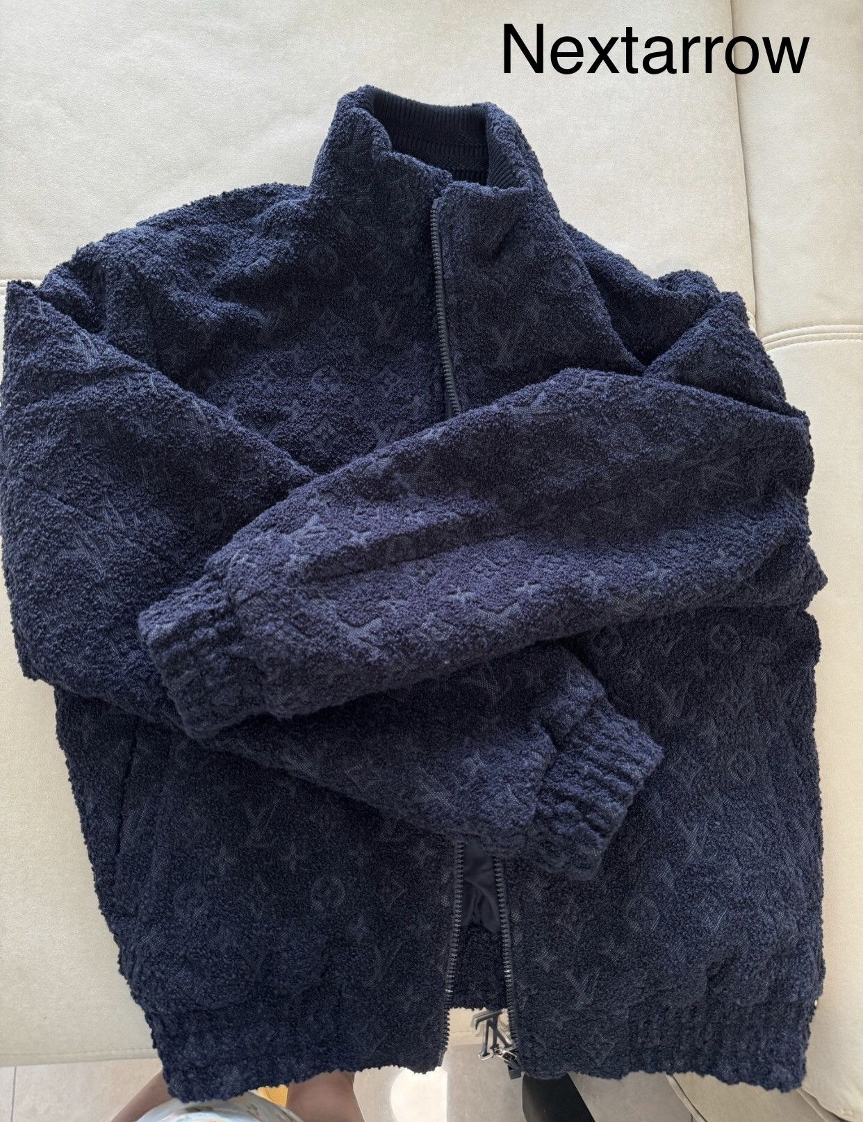 Louis Vuitton LOUIS VUITTON Teddy Circle Short Coat2412-Nextarrow Size US M / EU 48-50 / 2 - 2 Thumbnail