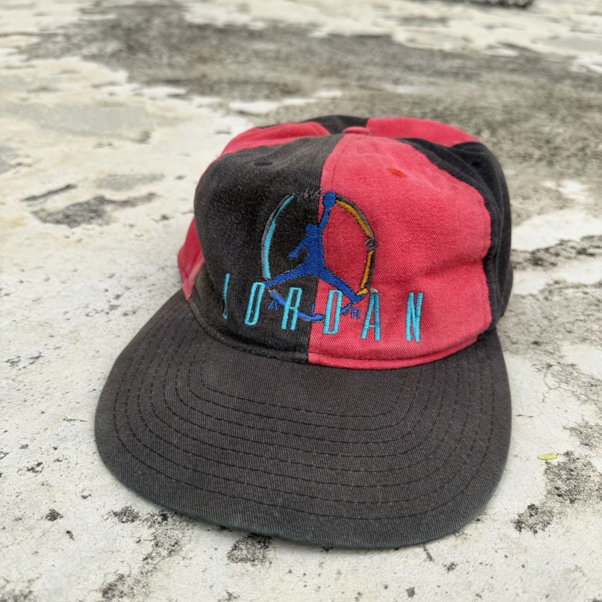 Nike Vintage 90’s Nike Air Jordan Bred Jumpman 6panel Cap Size ONE SIZE - 1 Thumbnail
