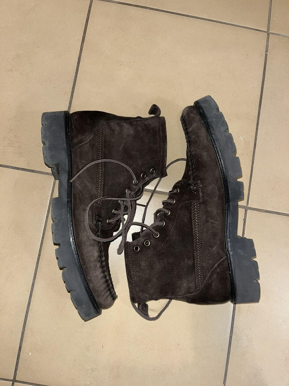 G.H. Bass & Co. G.H.BASS MENS SUEDE RANGER SUPER LUG MOC BOOT Size US 10.5 / EU 43-44 - 1 Thumbnail
