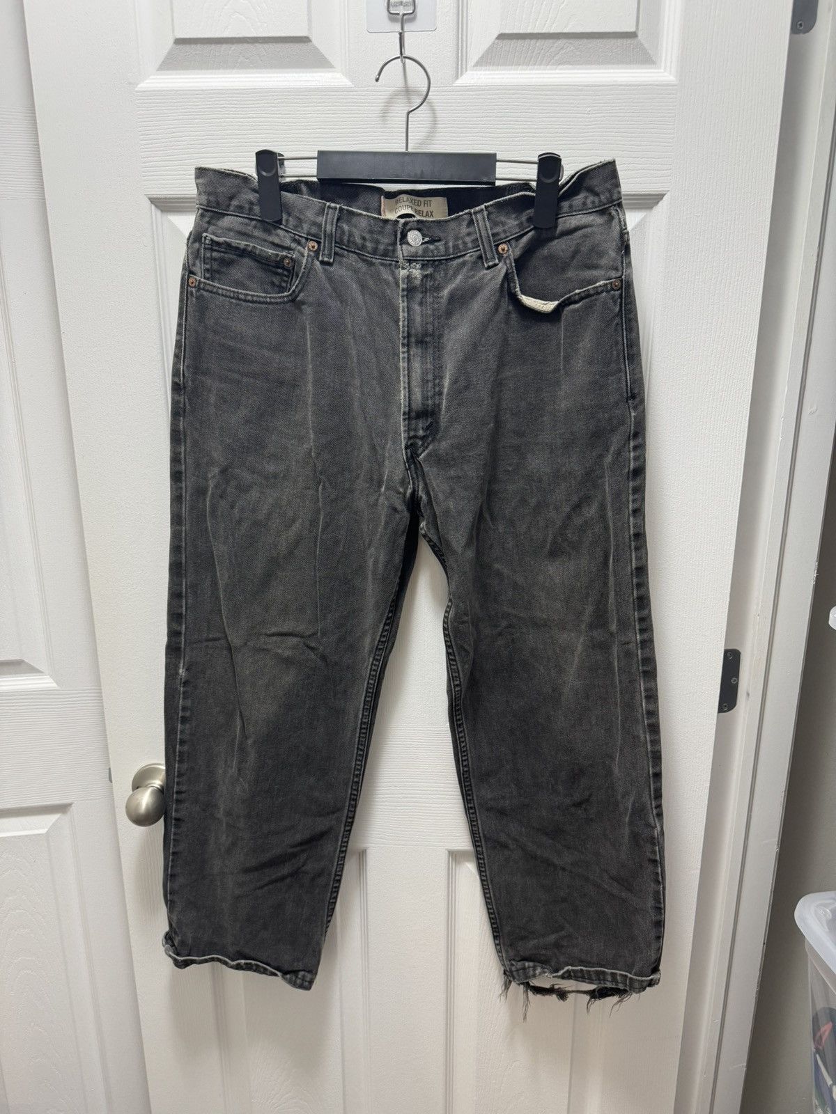 Levi's Vintage Clothing Levi's Levis 550 Relaxed Distressed Grey Ripped Denim Jeans Size US 36 / EU 52 - 1 Thumbnail