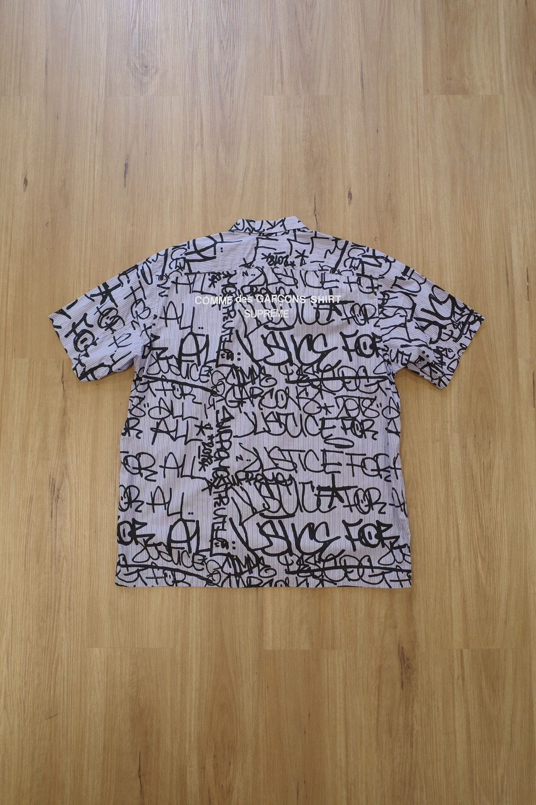 Comme des Garcons SHIRT × Supreme Graphic Shirt Size US XL / EU 56 / 4 - 2 Thumbnail