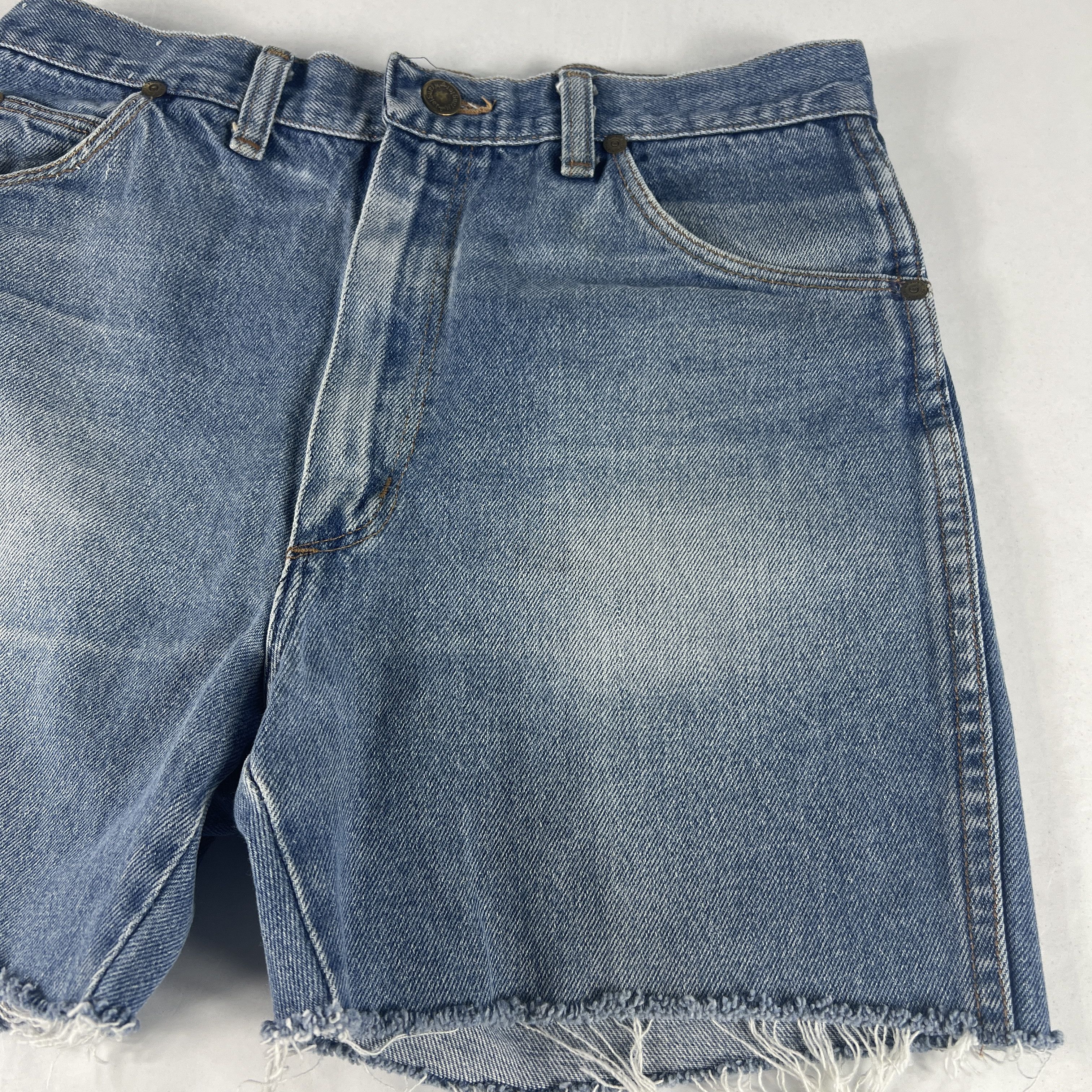 Wrangler VTG Wrangler Shorts Faded Cut Off Denim Jorts Talon Zipper Size US 30 / EU 46 - 4 Thumbnail