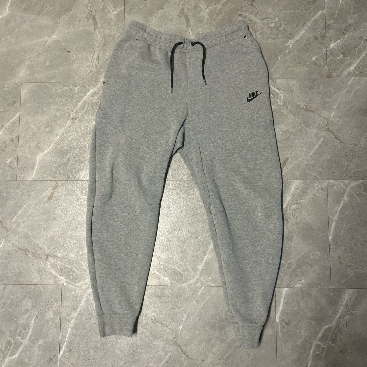 Nike Nike tech grey sweatpants Size US 32 / EU 48 - 1 Thumbnail