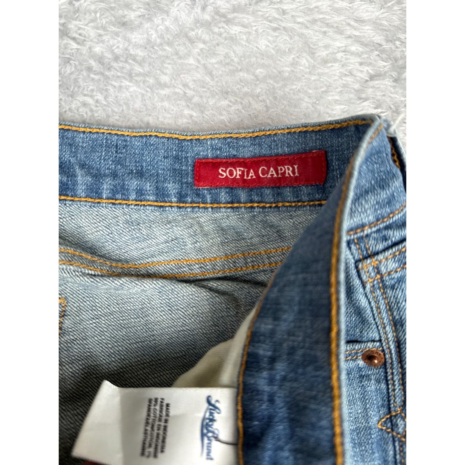 Lucky Brand Lucky Brand Jeans Women 12 Blue Denim Capri Mid Rise 32x26 Jeans Capris Vintage Millennial Style Womens Size 34" / US 12 / IT 48 - 7 Thumbnail