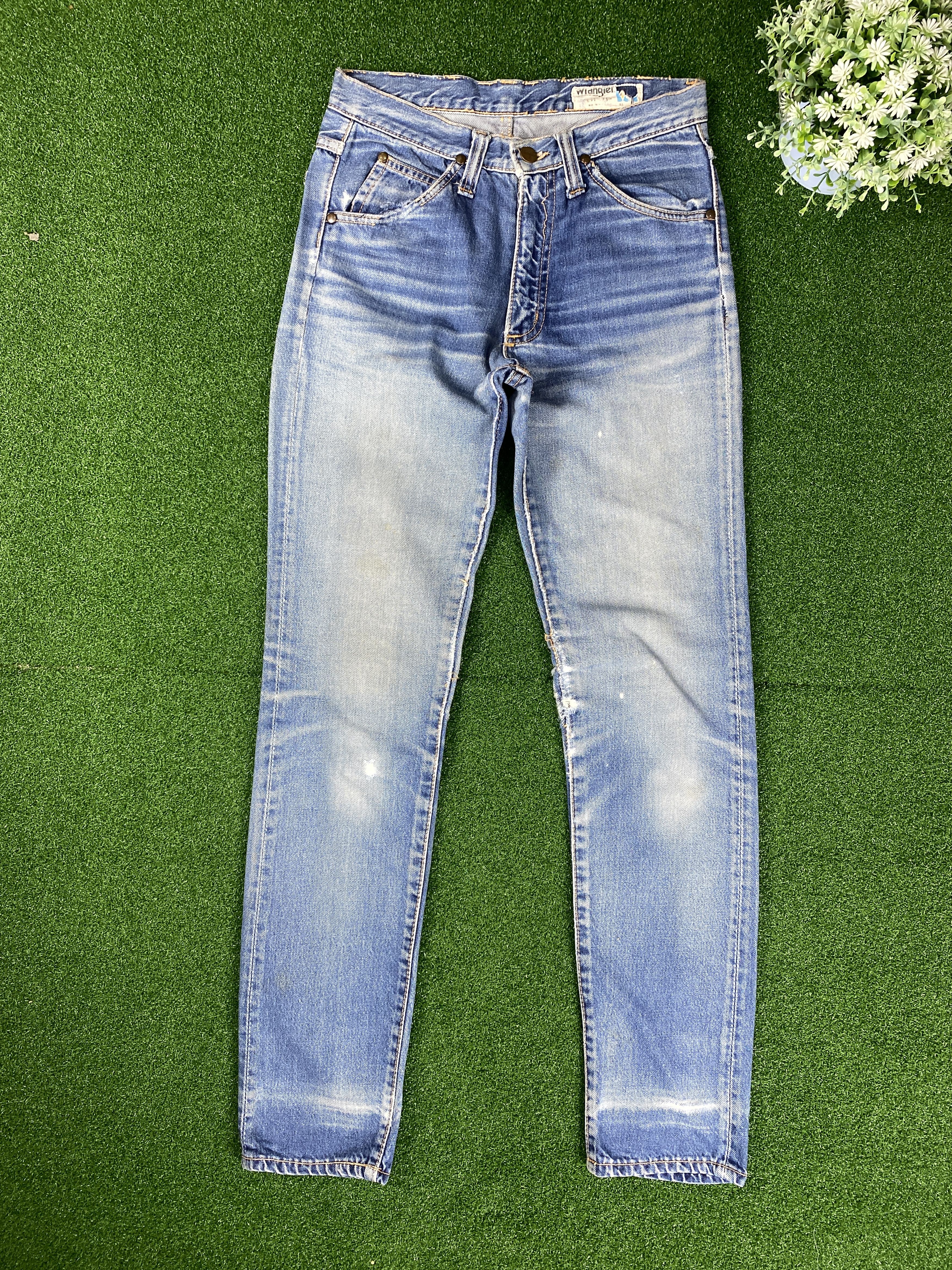 Vintage Vintage Wrangler Faded Blue Jeans CP0074 Size US 28 / EU 44 - 1 Thumbnail