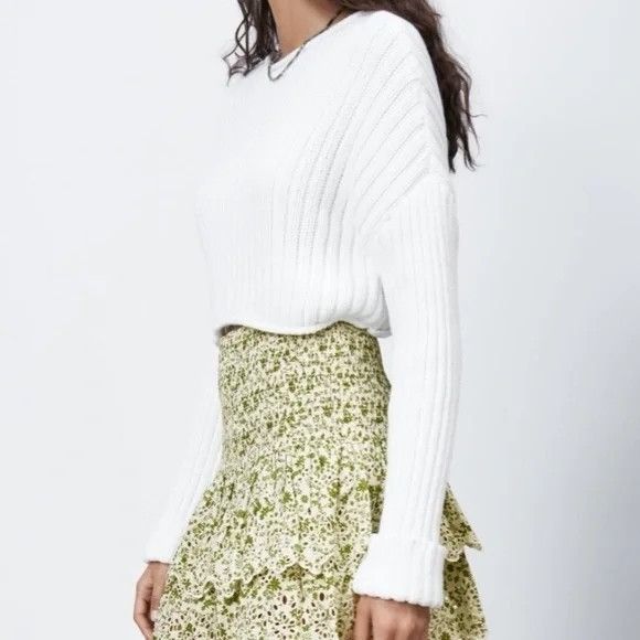 Zara Zara Ribbed Knit White Cropped Sweater Size S / US 4 / IT 40 - 2 Thumbnail